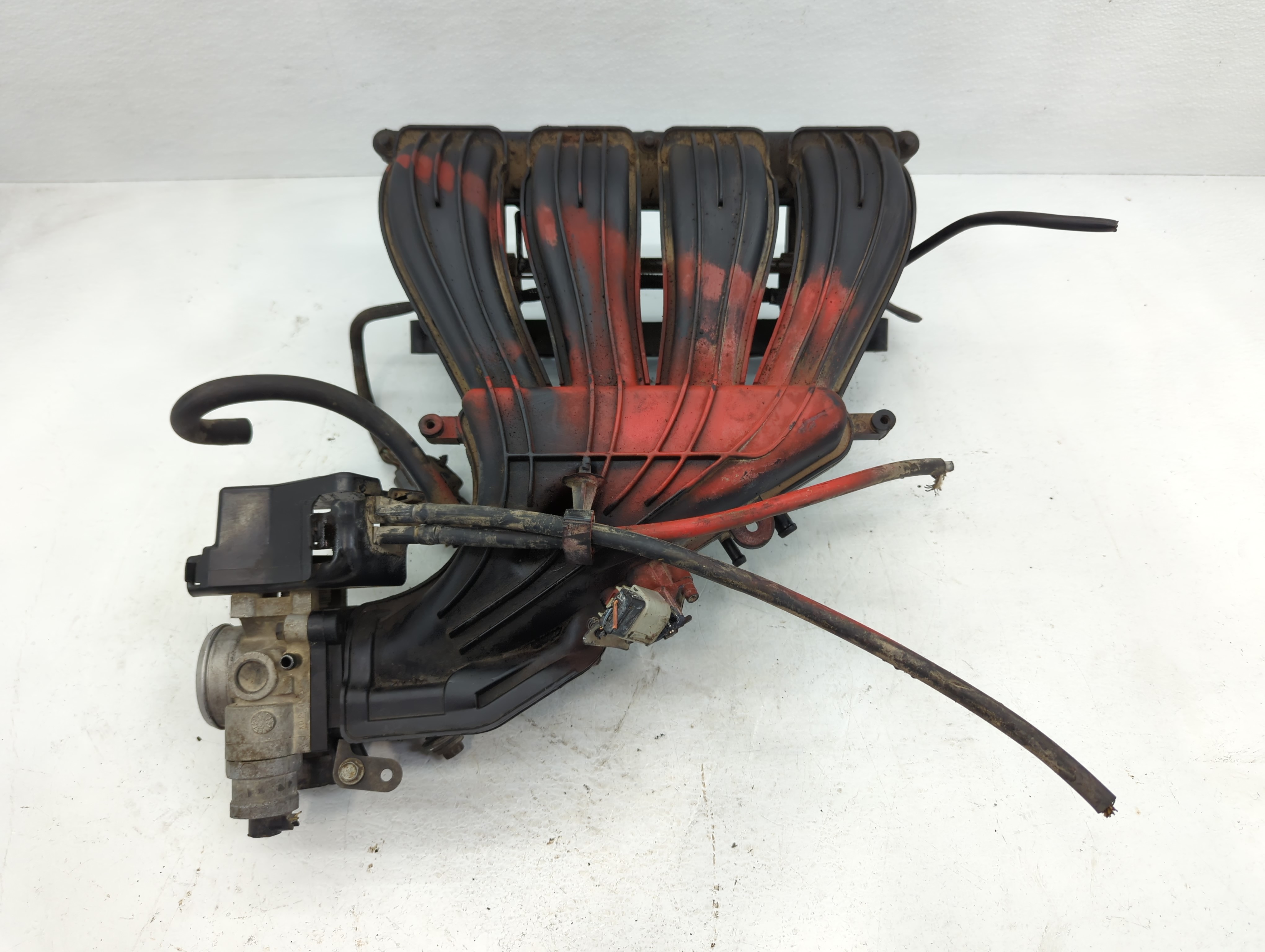 2003-2004 Chrysler Pt Cruiser Air Intake Manifold 912033 - Oemusedautoparts1.com
