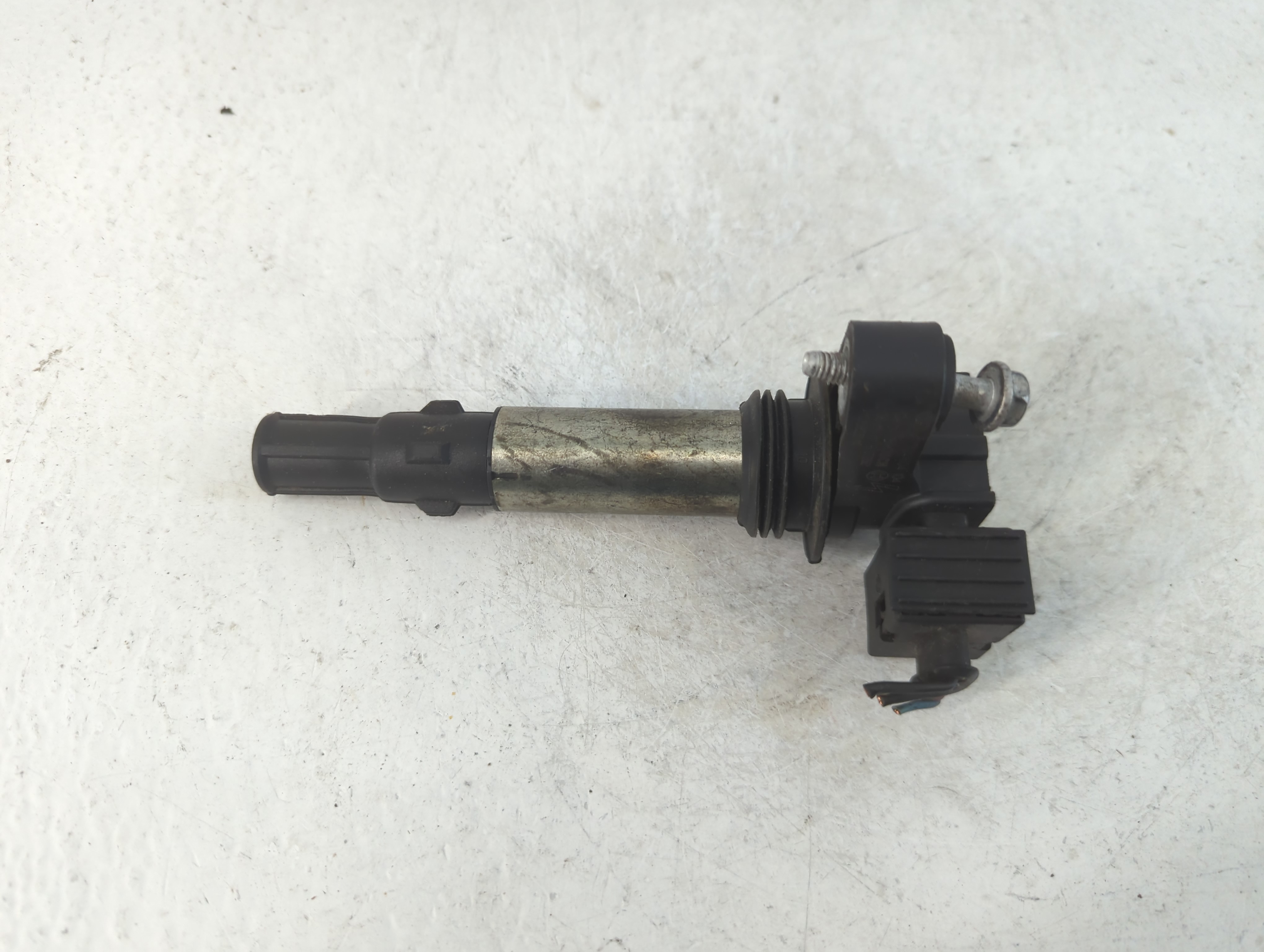 2010-2015 Chevrolet Camaro Ignition Coil Igniter Pack 912042 - Oemusedautoparts1.com