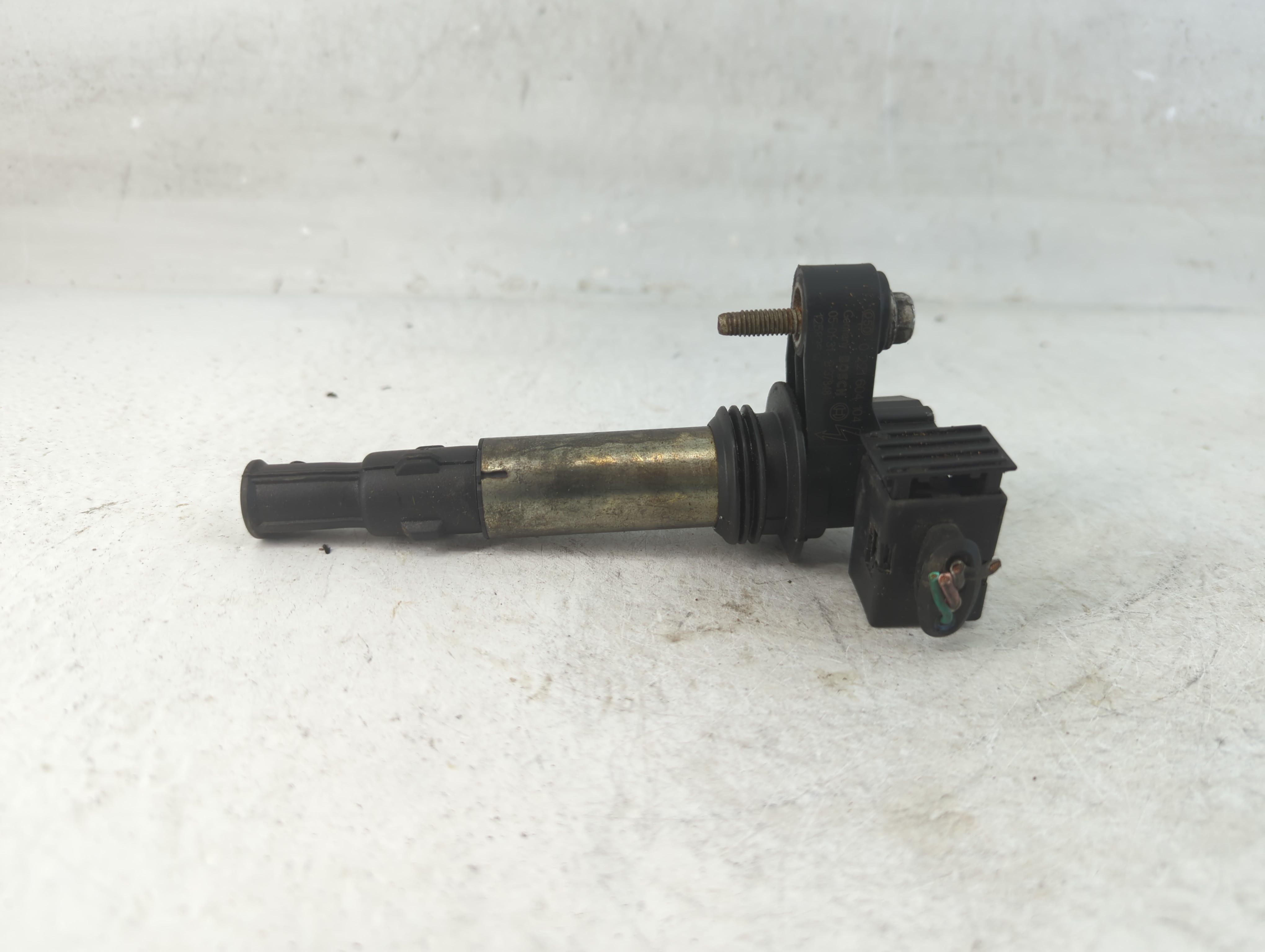 2010-2015 Chevrolet Camaro Ignition Coil Igniter Pack 912086 - Oemusedautoparts1.com