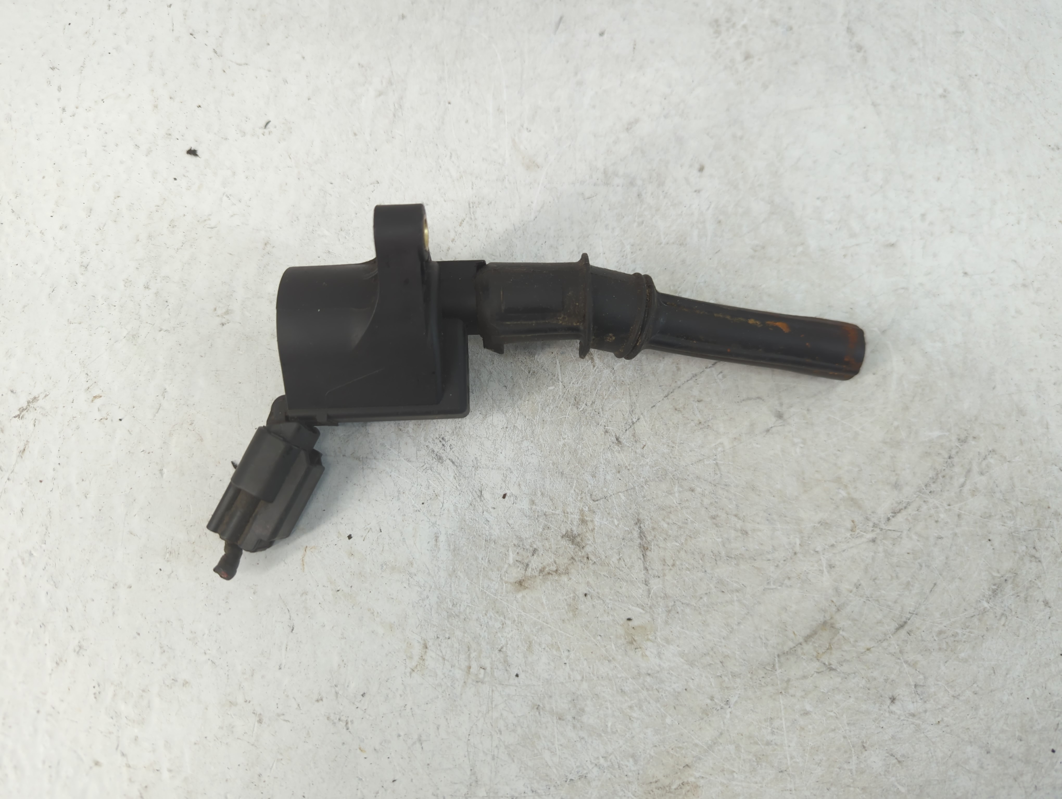 Picture of Mercedes-benz E350 Ignition Coil Igniter Pack 912089