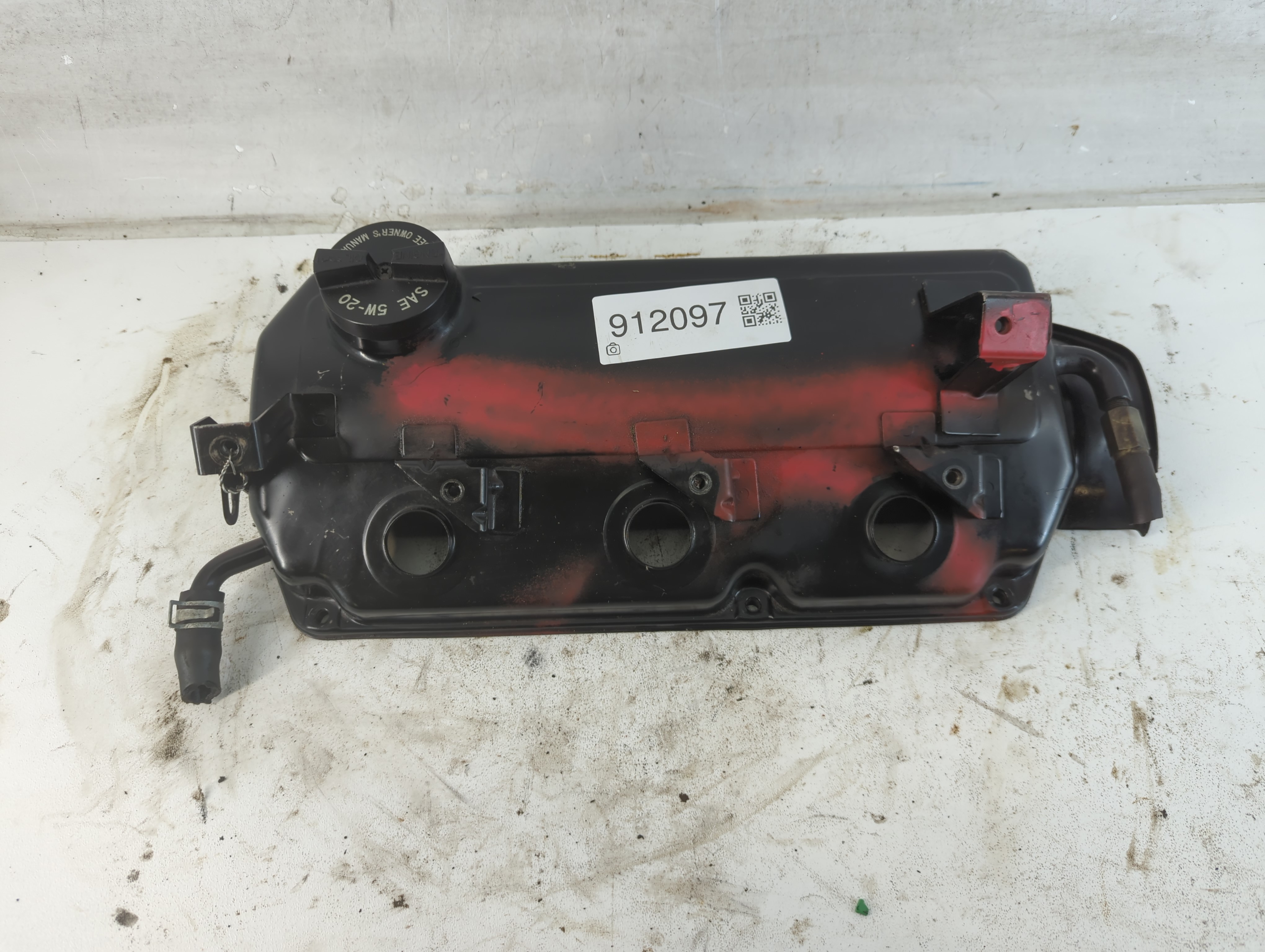 2005 Mitsubishi Galant Passenger Right Cylinder Head Valve Cover 912097 - Oemusedautoparts1.com