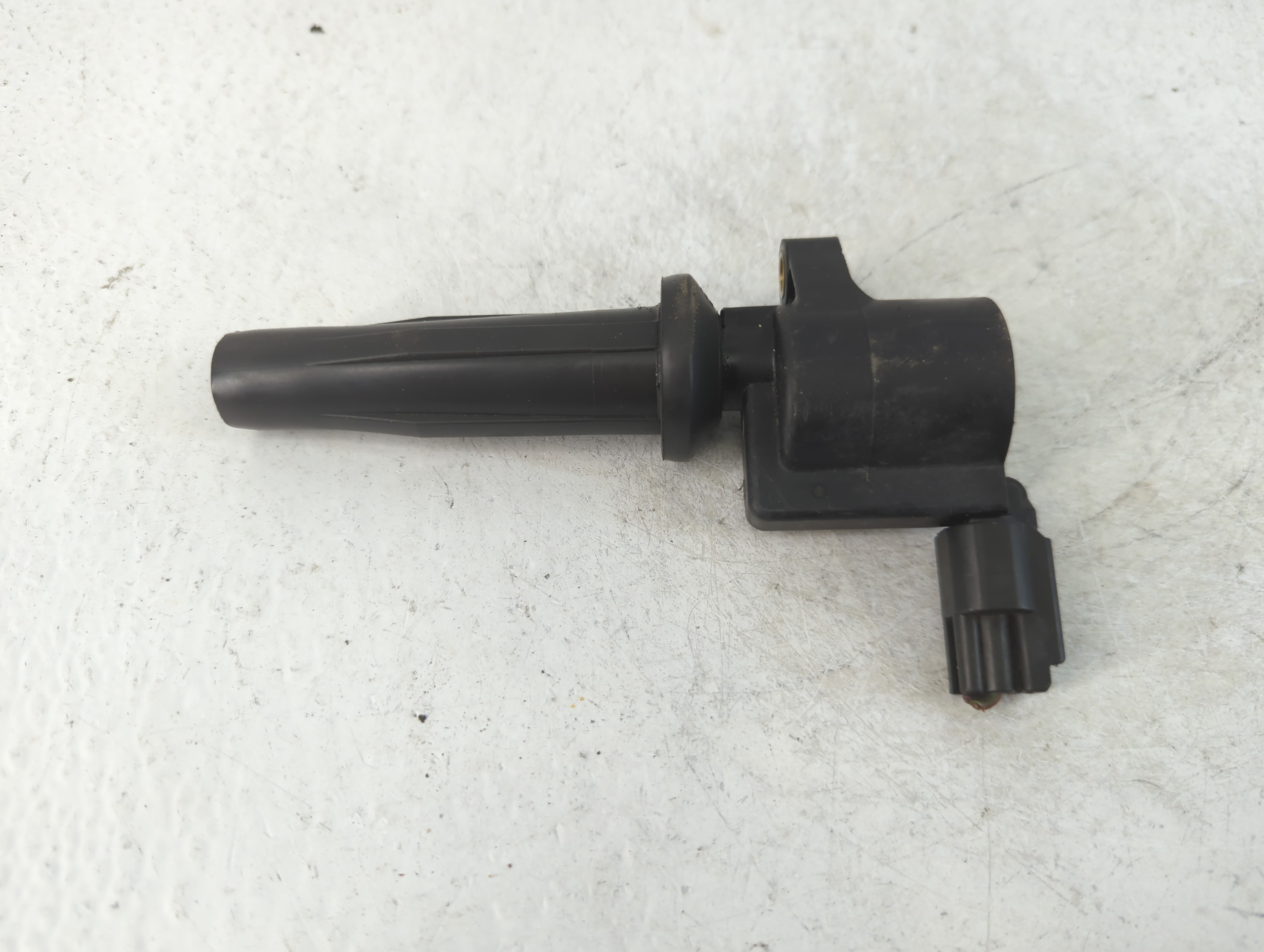Picture of 2009-2019 Ford Escape Ignition Coil Igniter Pack 912124