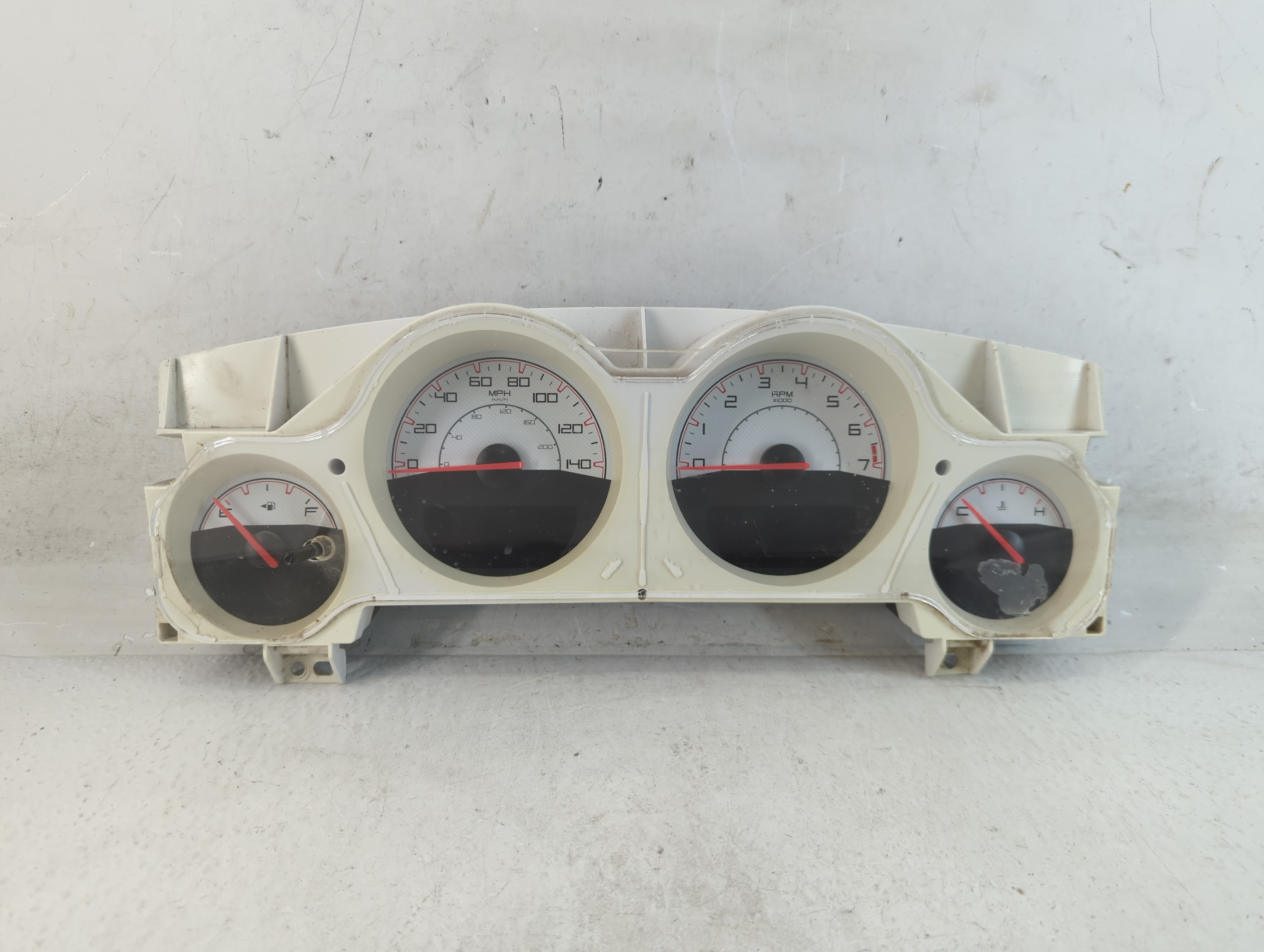 Picture of 2014-2014 Dodge Challenger Speedometer Instrument Cluster Gauges 912400
