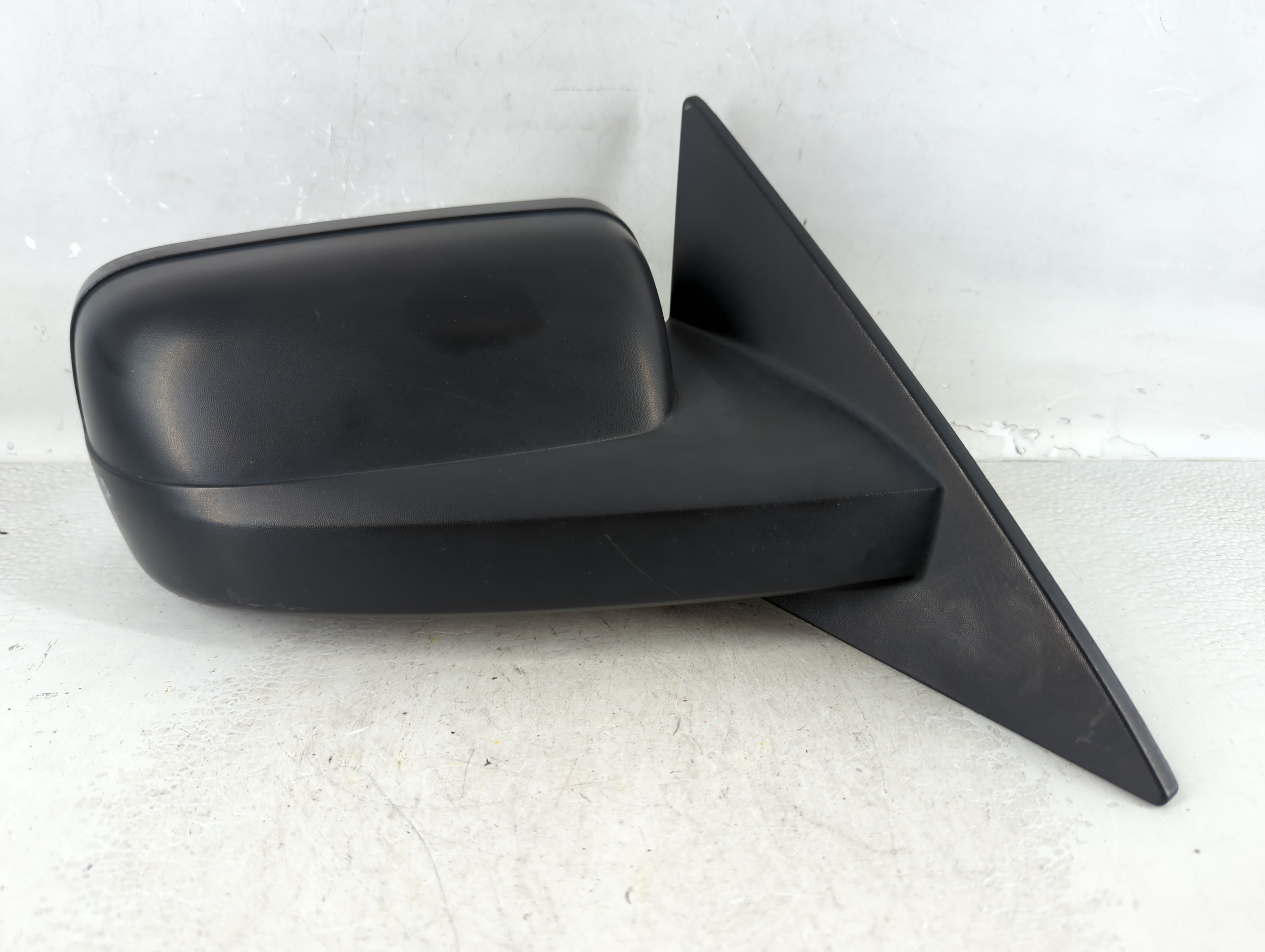 2005-2009 Ford Mustang Passenger Right Side View Manual Door Mirror Black 912413 - Oemusedautoparts1.com