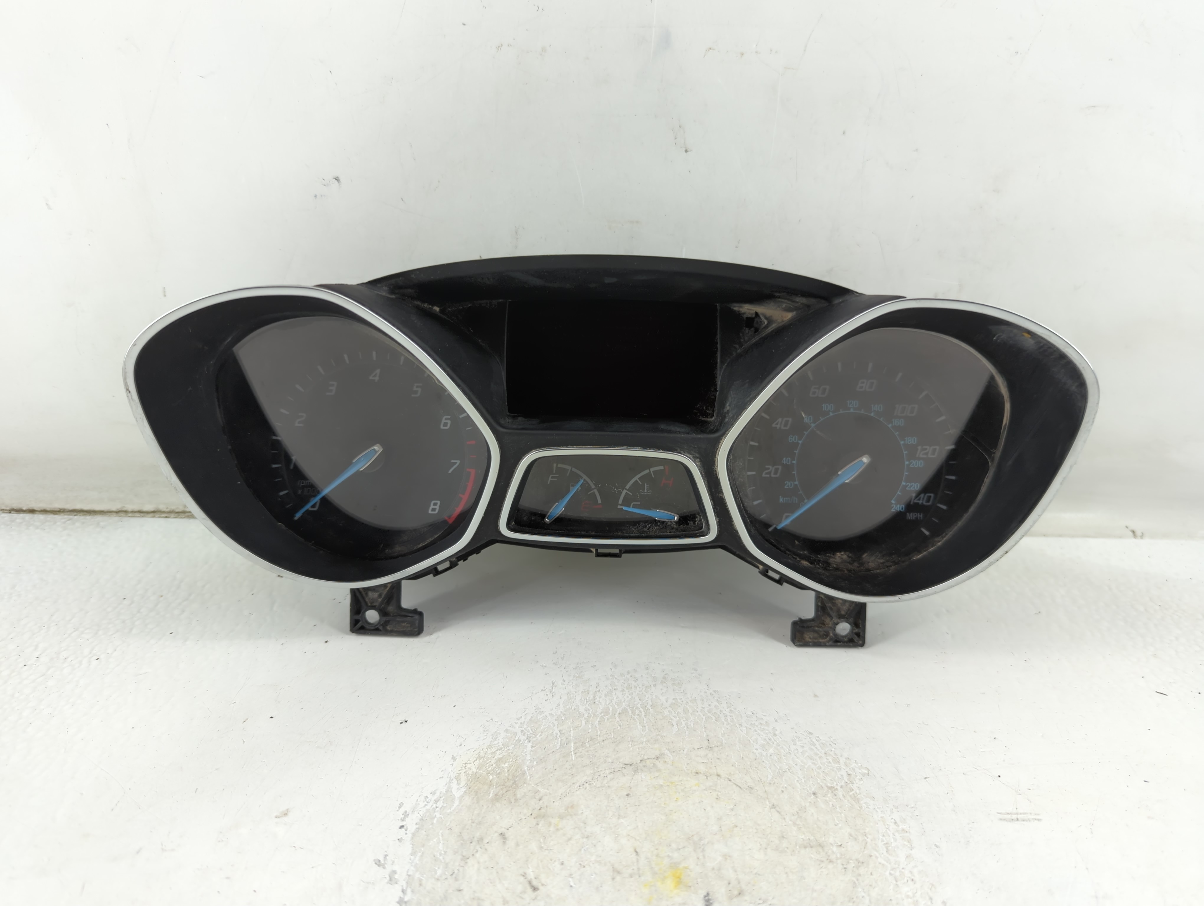 2013-2014 Ford Focus Speedometer Instrument Cluster Gauges Cm5t-10849-ctg 912575 - Oemusedautoparts1.com