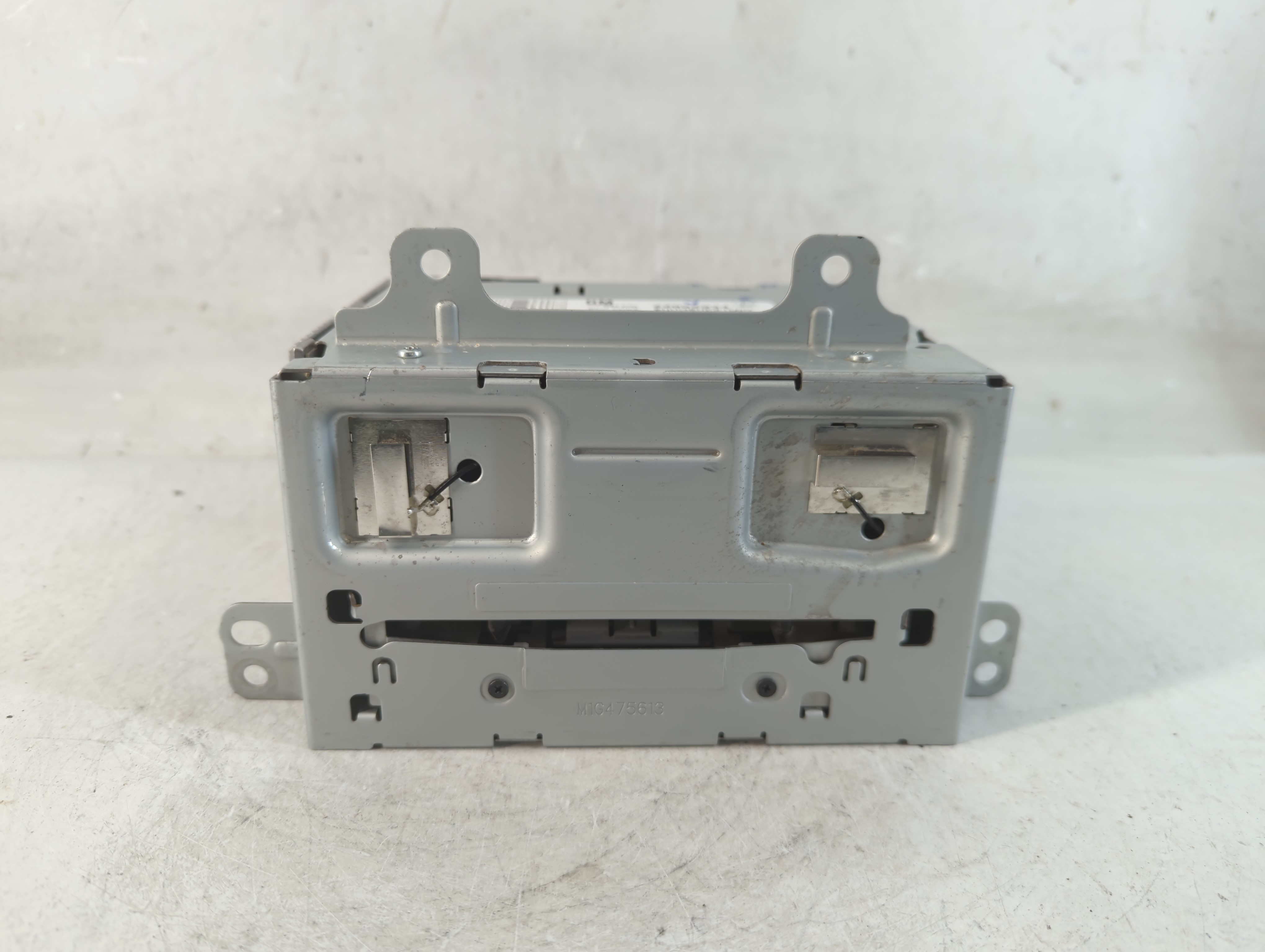 2012-2015 Gmc Terrain Am Fm Cd Player Radio Receiver 912604 - Oemusedautoparts1.com