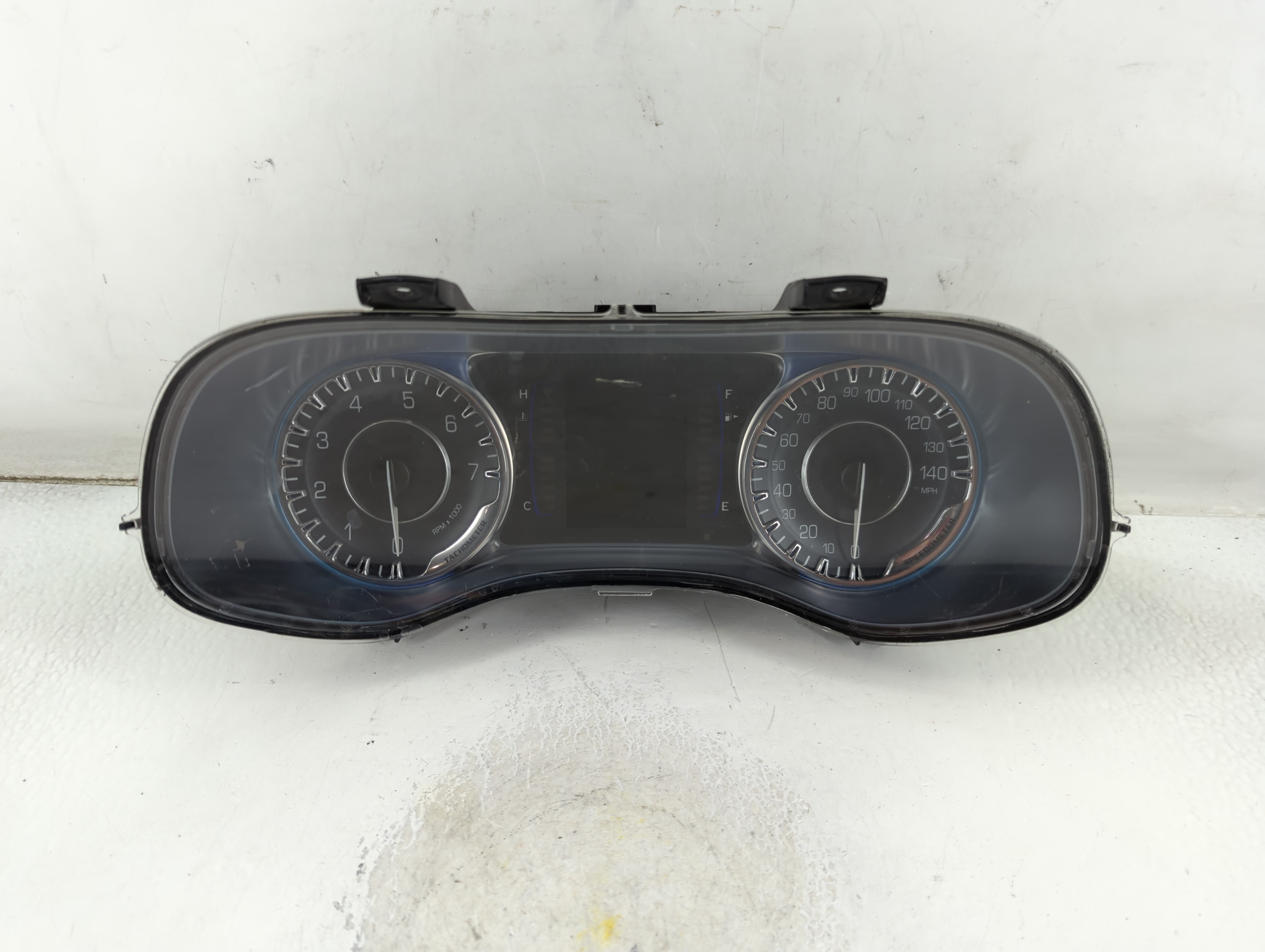 2015-2015 Chrysler 200 Speedometer Instrument Cluster Gauges P68105897ak 912692 - Oemusedautoparts1.com