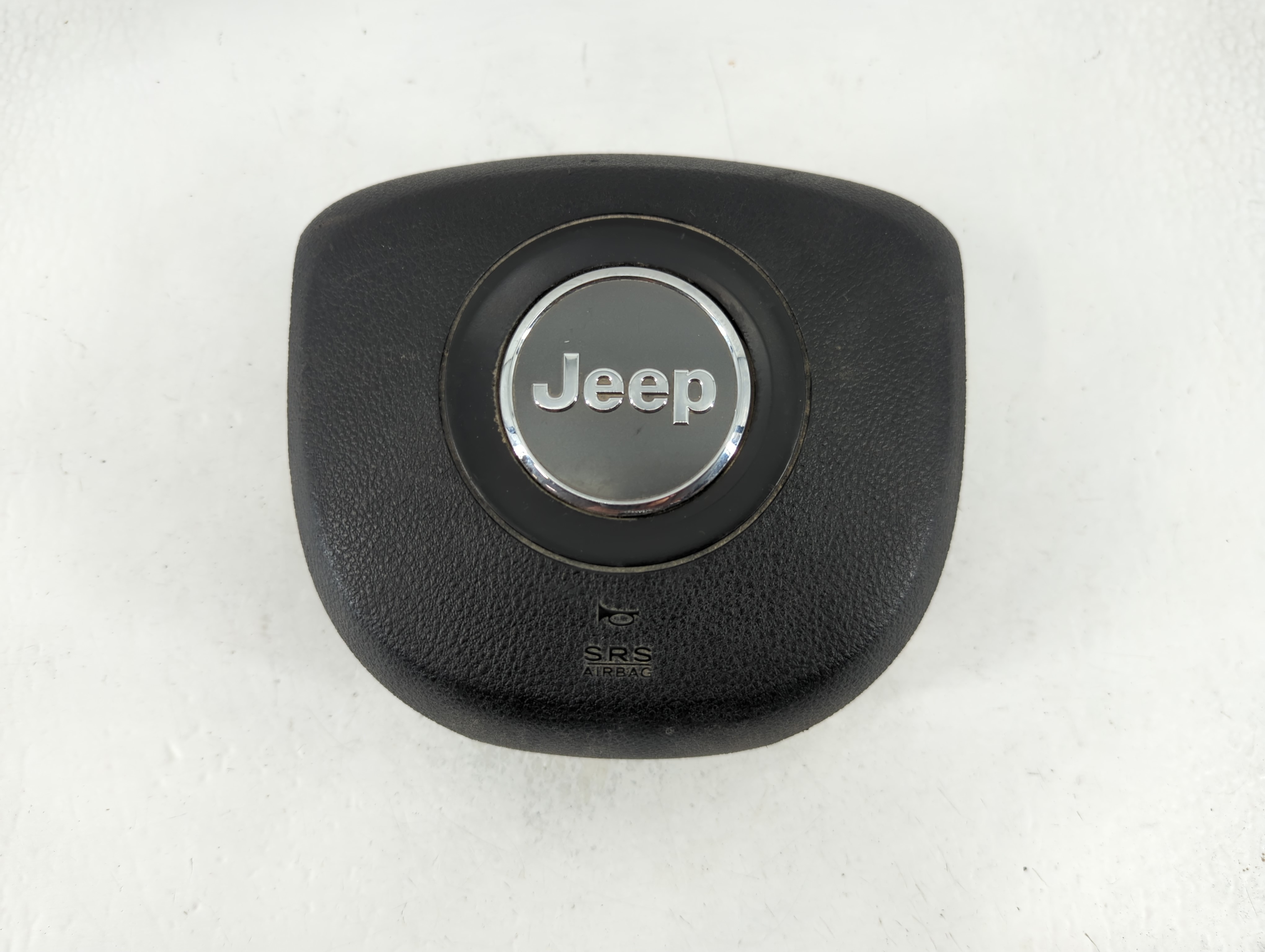 2014-2018 Jeep Cherokee Air Bag Driver Left Steering Wheel Mounted 912723 - Oemusedautoparts1.com
