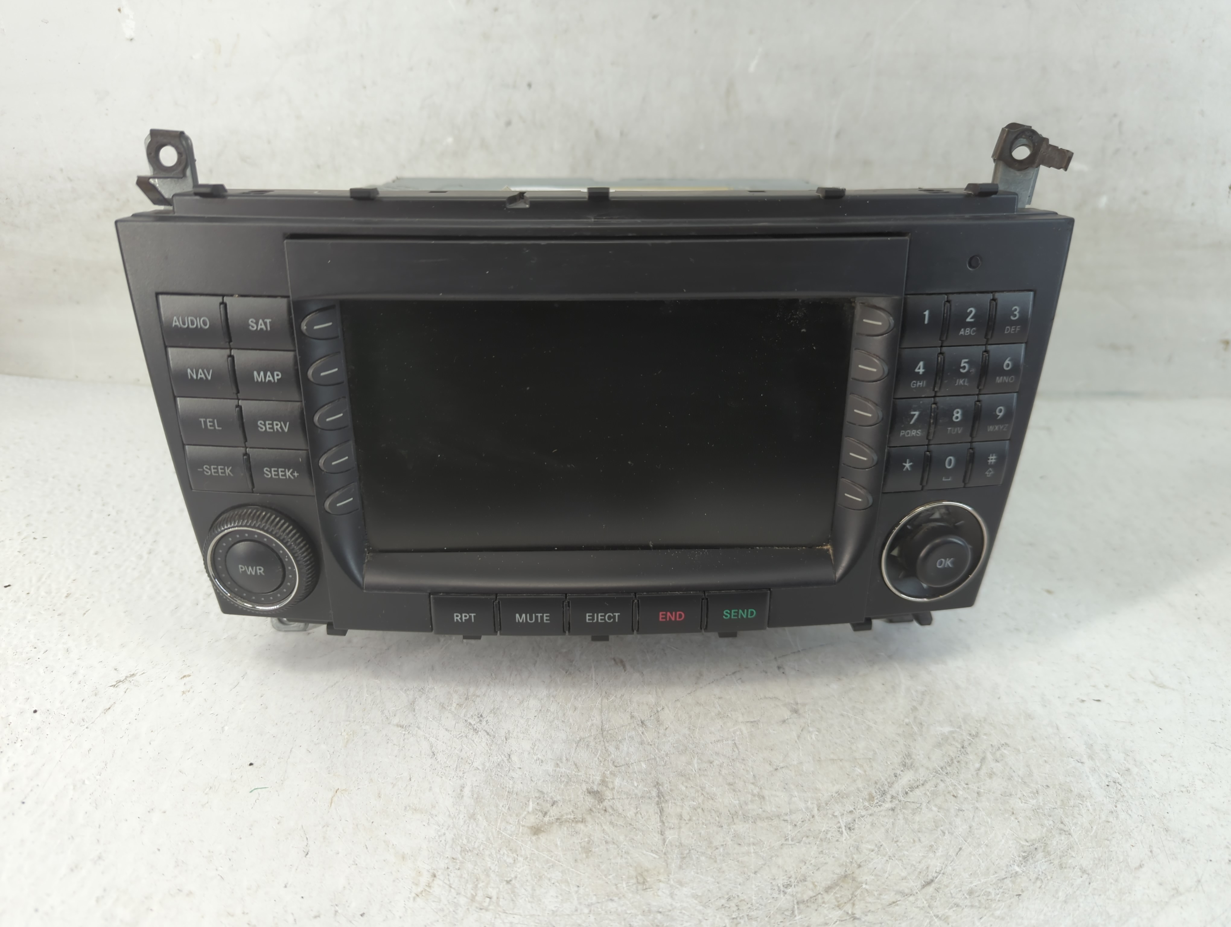 2005-2006 Mercedes-benz C230 Am Fm Cd Player Radio Receiver 912750 - Oemusedautoparts1.com