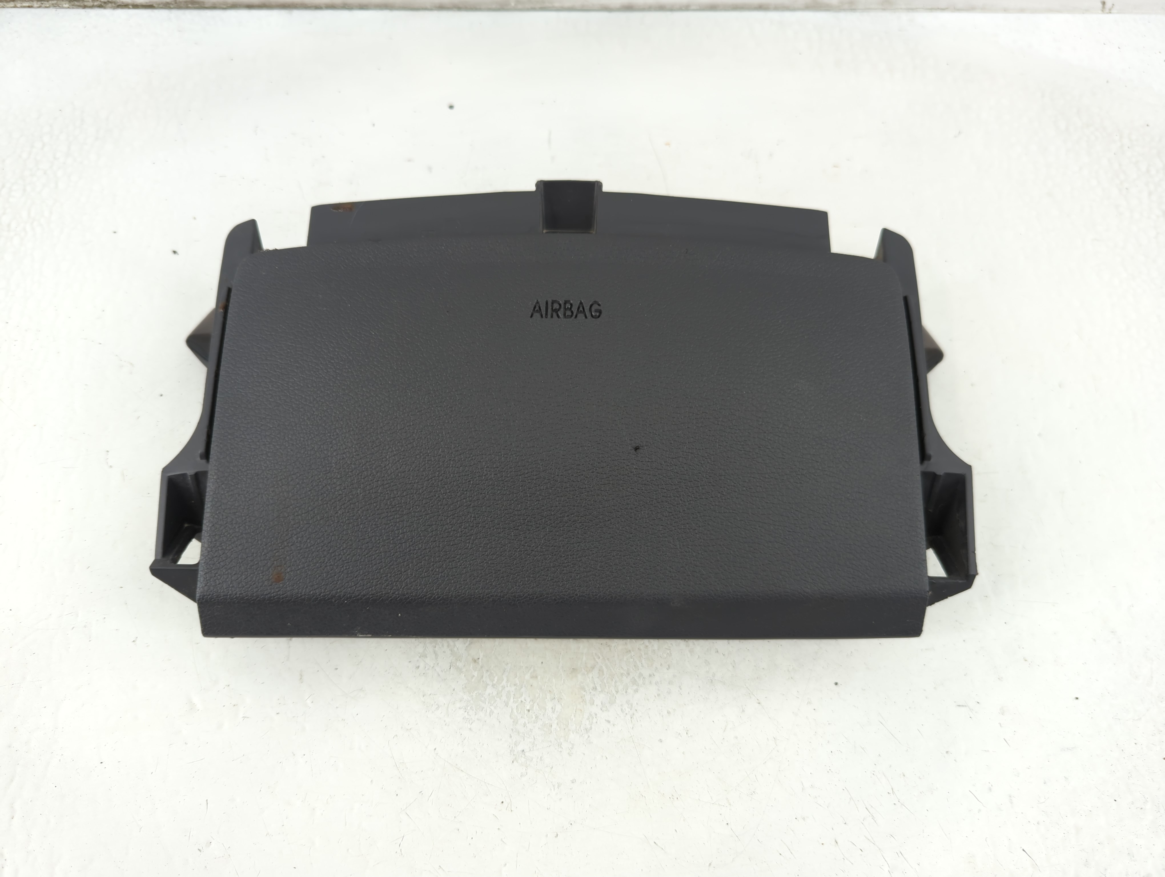 2017-2020 Hyundai Ioniq Air Bag Driver Left Steering Wheel Mounted 912940 - Oemusedautoparts1.com