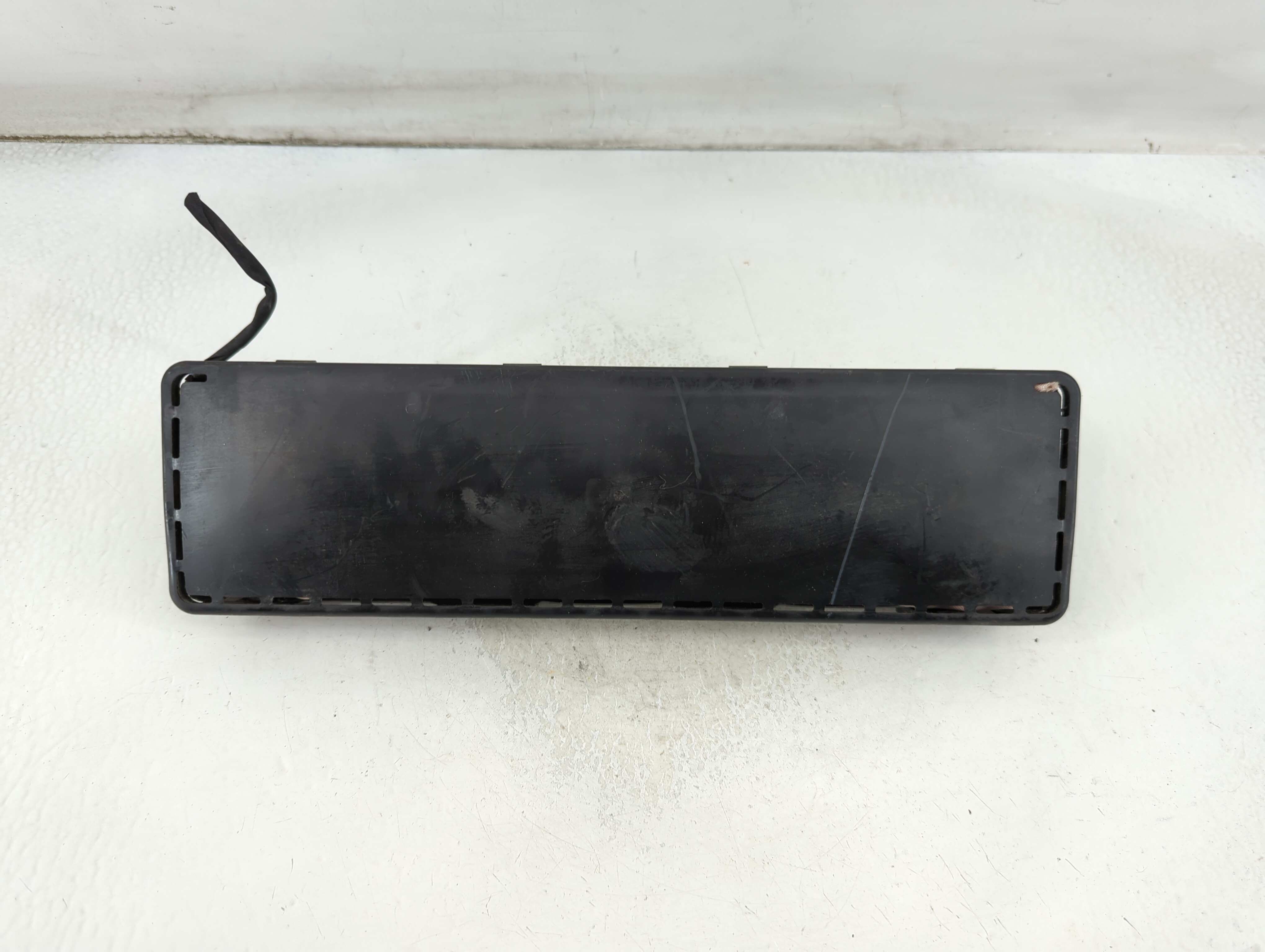 2014-2016 Chrysler Town & Country Air Bag Driver Left Knee Oem 912944 - Oemusedautoparts1.com