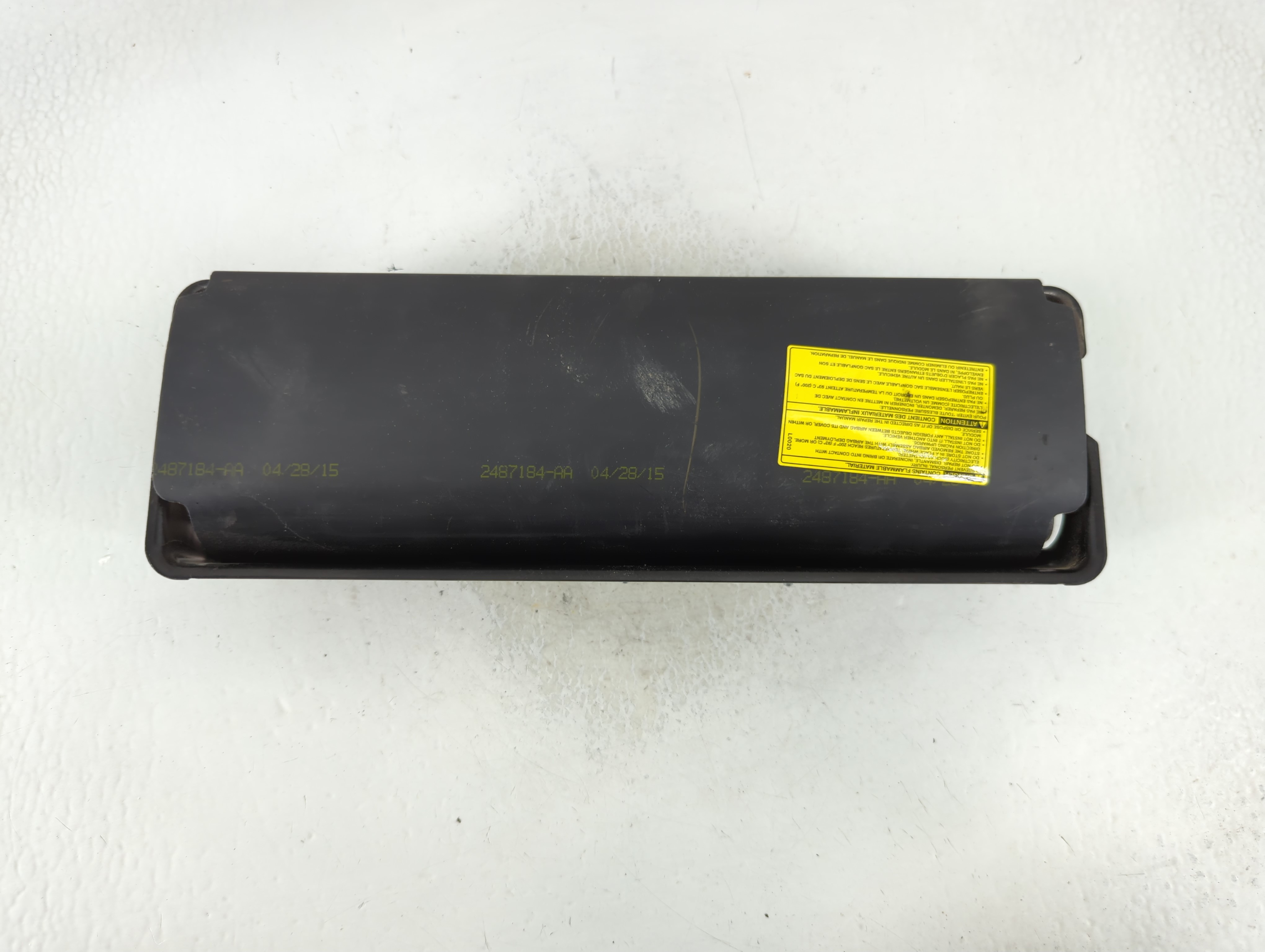 2015-2017 Chrysler 200 Air Bag Driver Left Knee Oem 912945 - Oemusedautoparts1.com