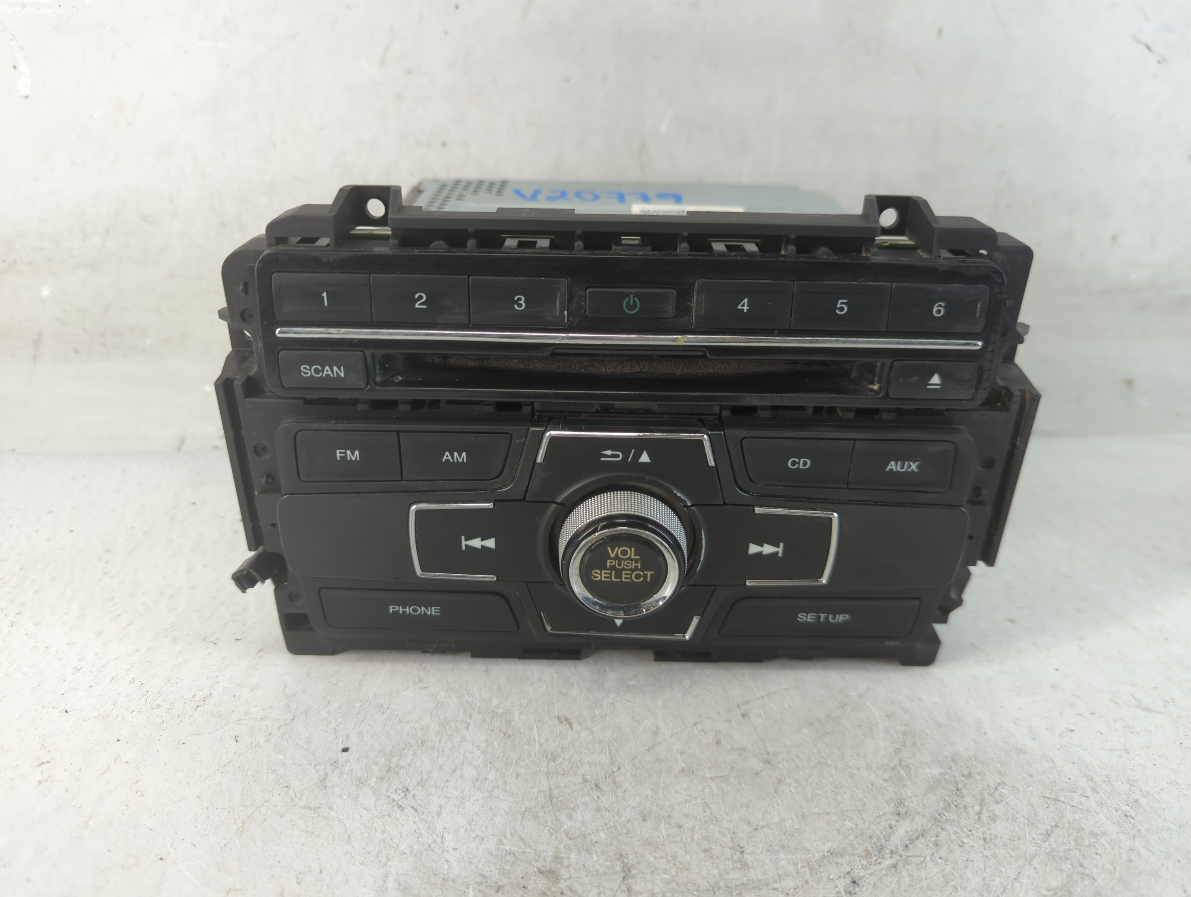 2014-2015 Honda Civic Am Fm Cd Player Radio Receiver 912961 - Oemusedautoparts1.com