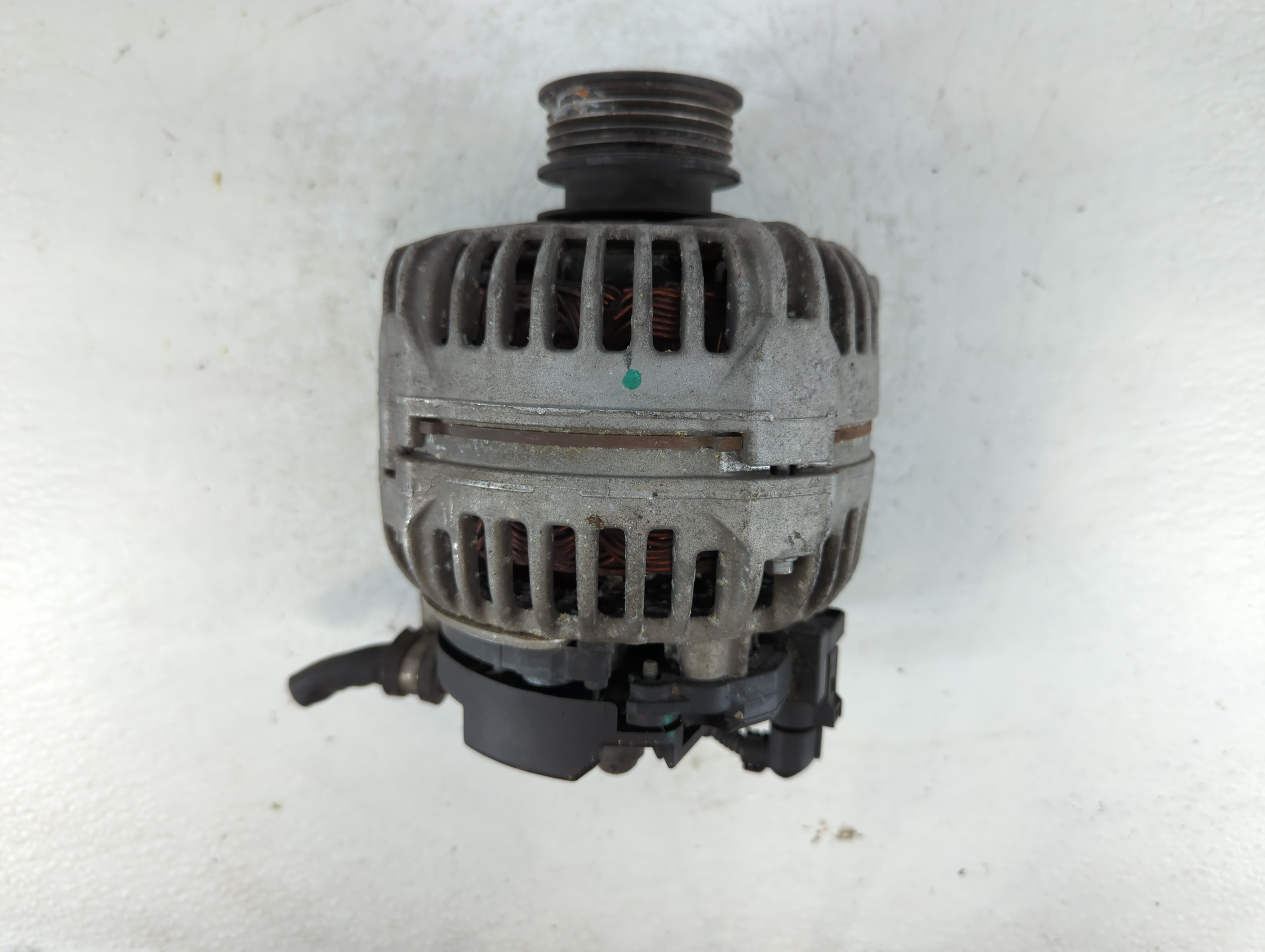 Picture of 2006 Volkswagen Golf Alternator Generator Charging Assembly Engine Oem 913013