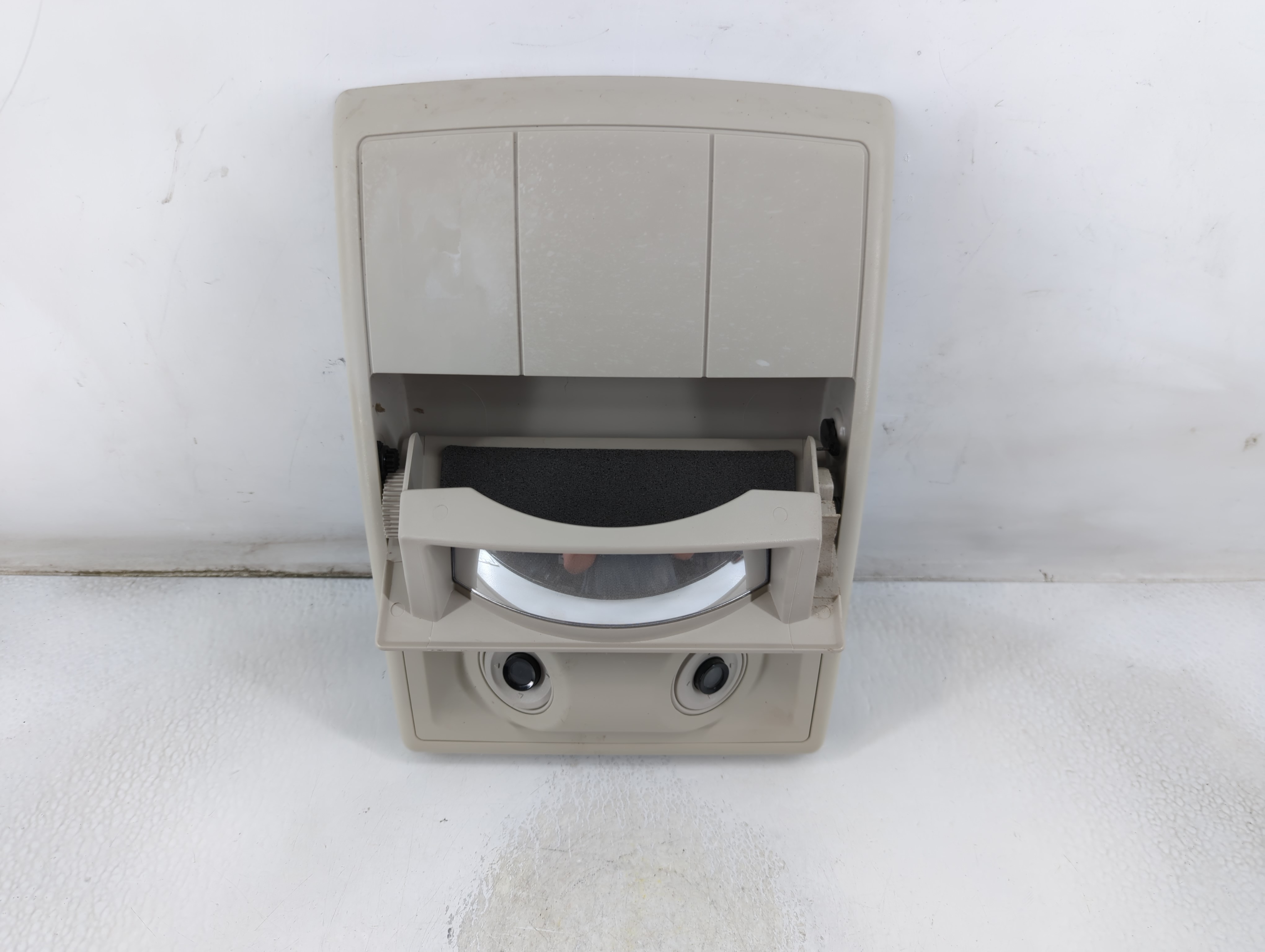 2014 Dodge Journey Overhead Roof Console 913026 - Oemusedautoparts1.com