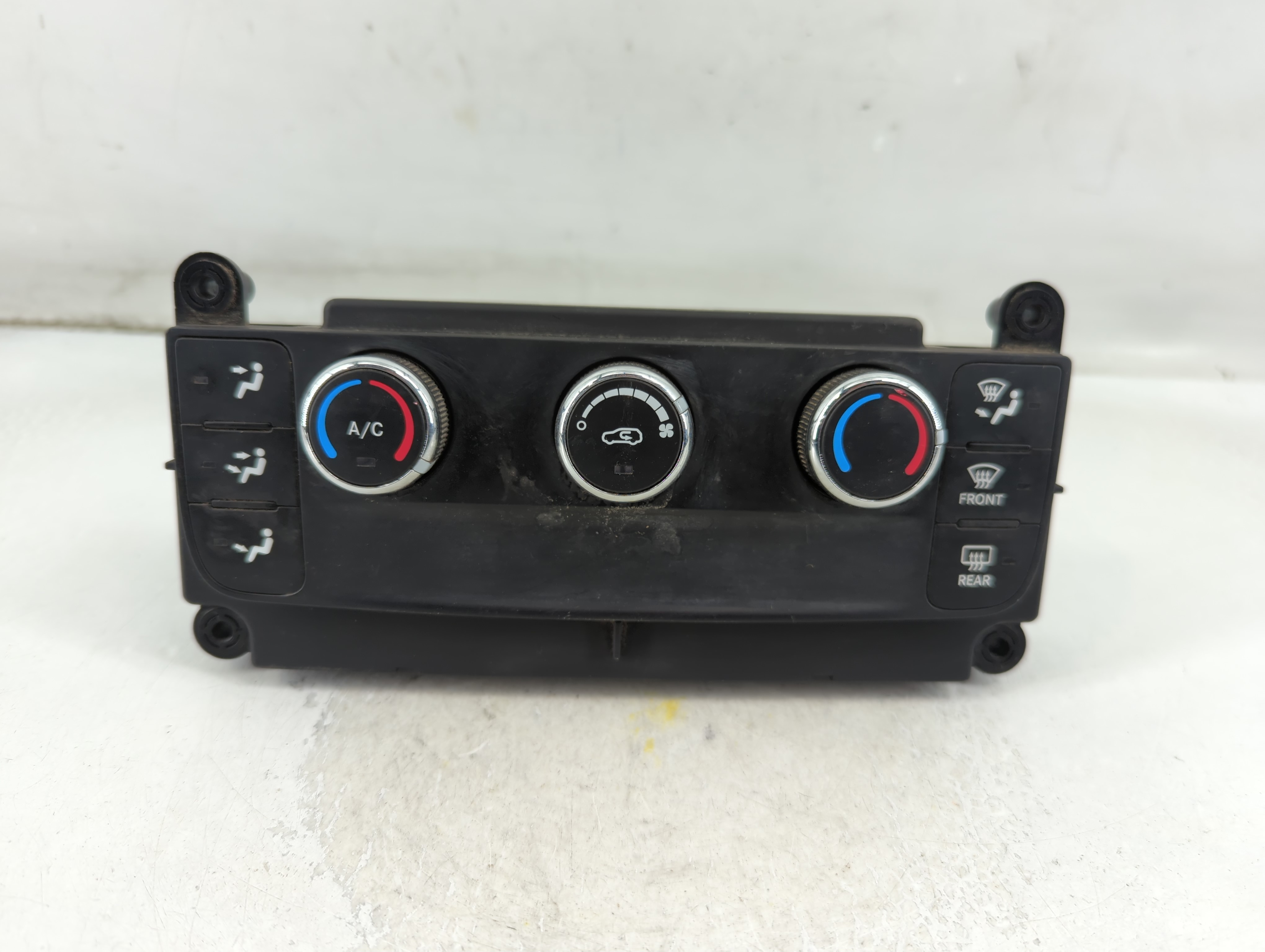 Dodge Caravan Ac Heater Climate Control P55111249af 913032 - Oemusedautoparts1.com