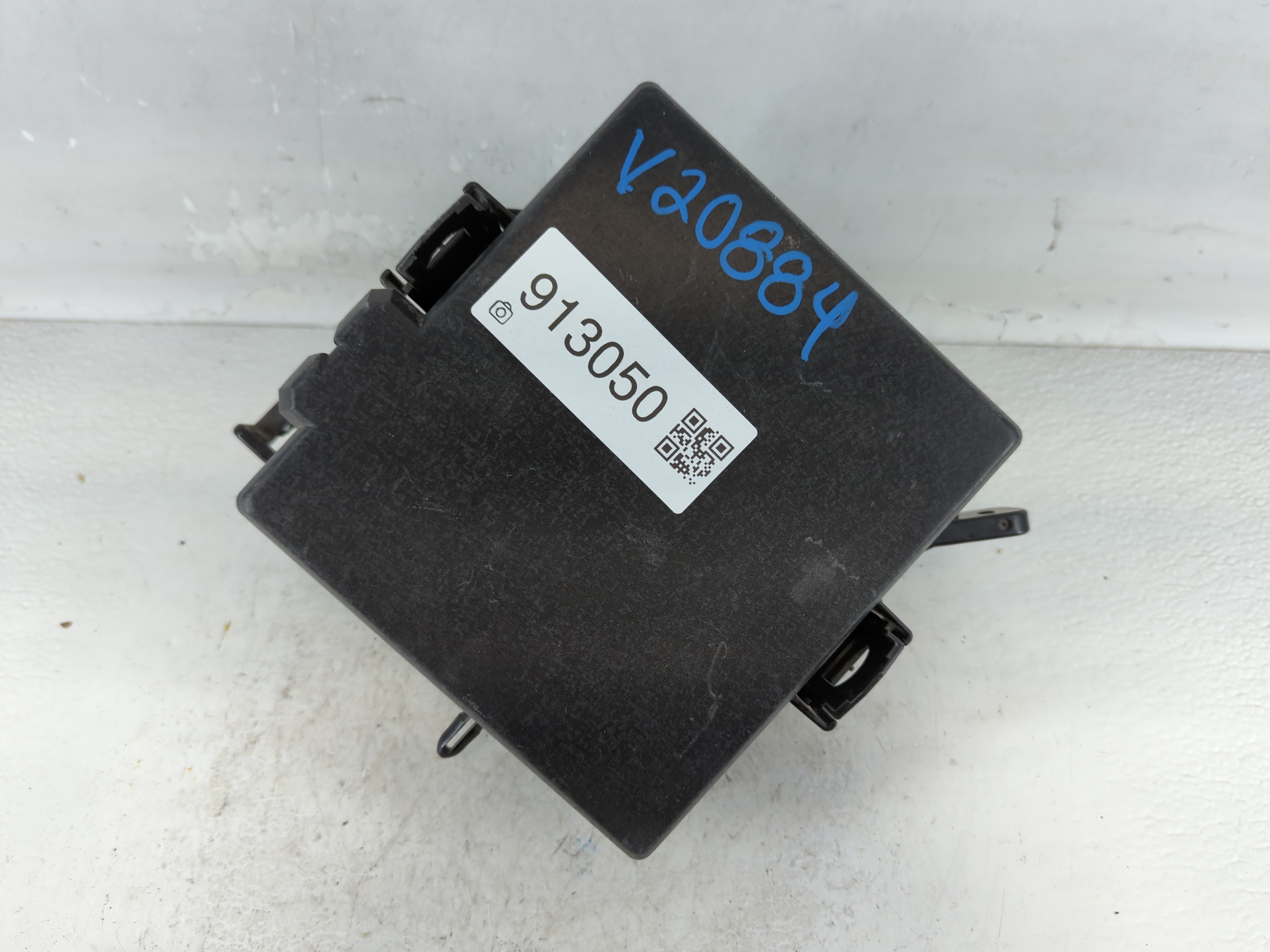 2016-2018 Hyundai Tucson Fusebox Fuse Box Relay Module 91431 D3161 913050 - Oemusedautoparts1.com