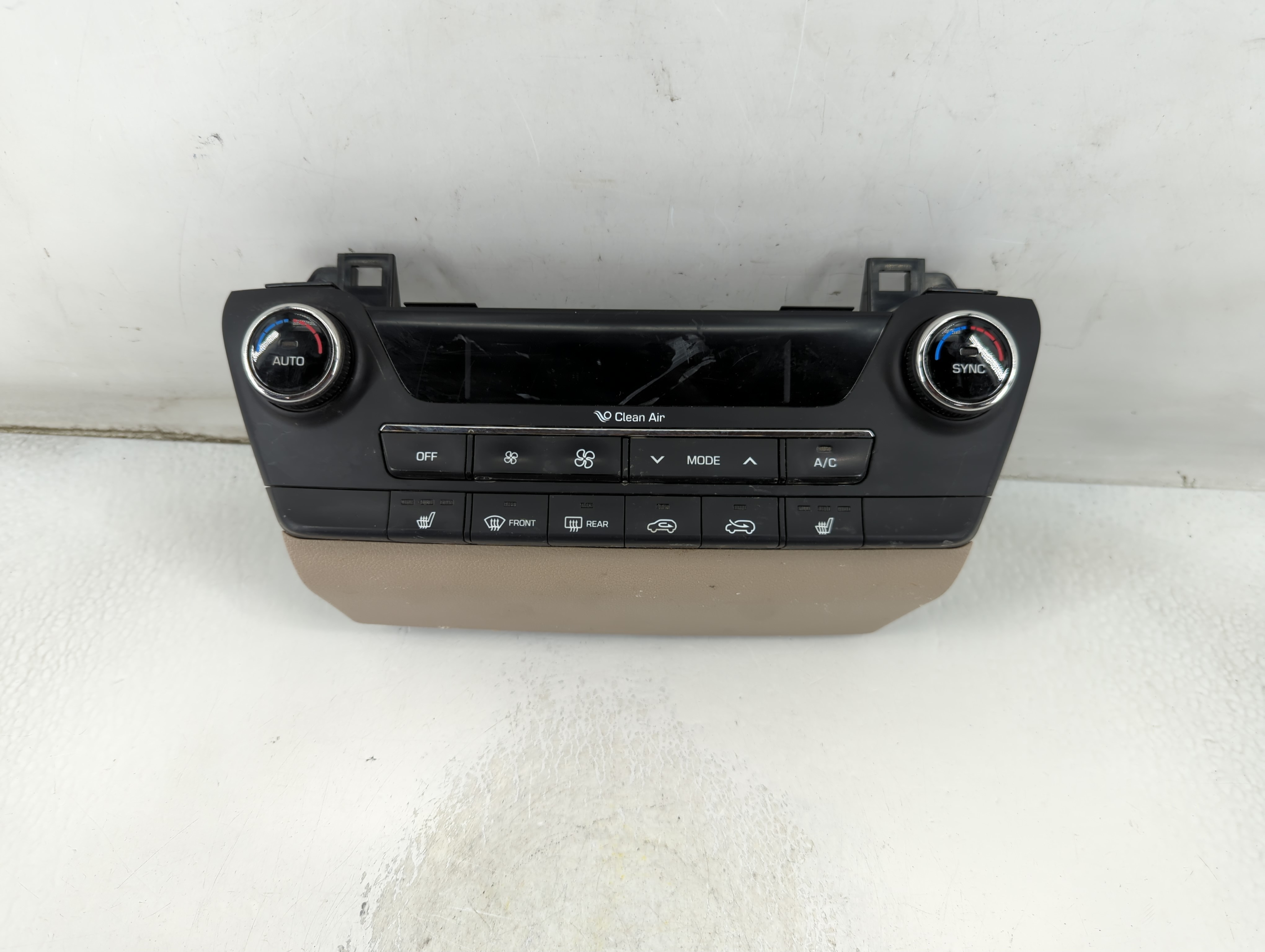 Picture of 2016-2018 Hyundai Tucson Ac Heater Climate Control 97250-d3xxx 913078