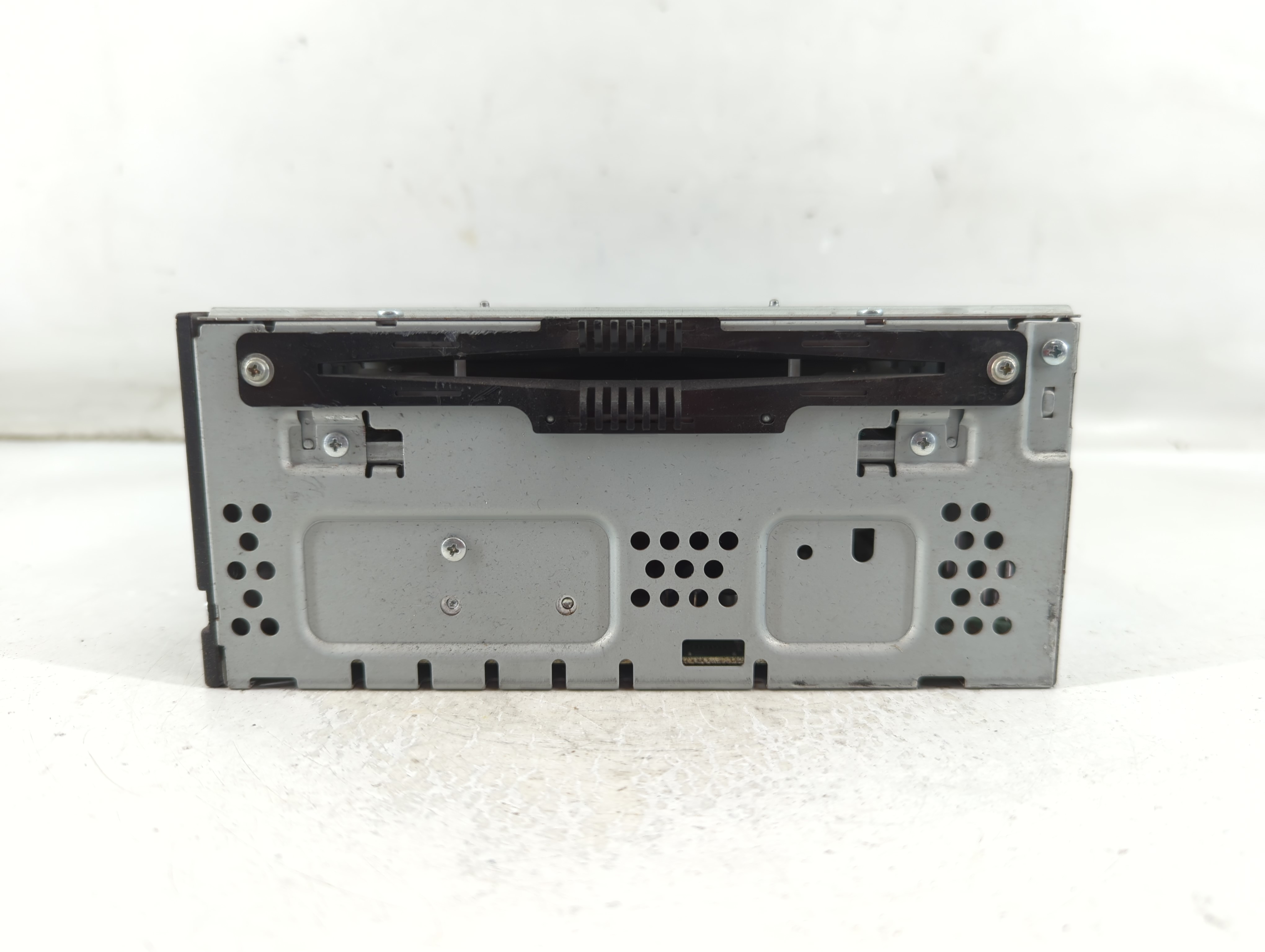 2015-2015 Lincoln Mkc Am Fm Cd Player Radio Receiver 913101 - Oemusedautoparts1.com