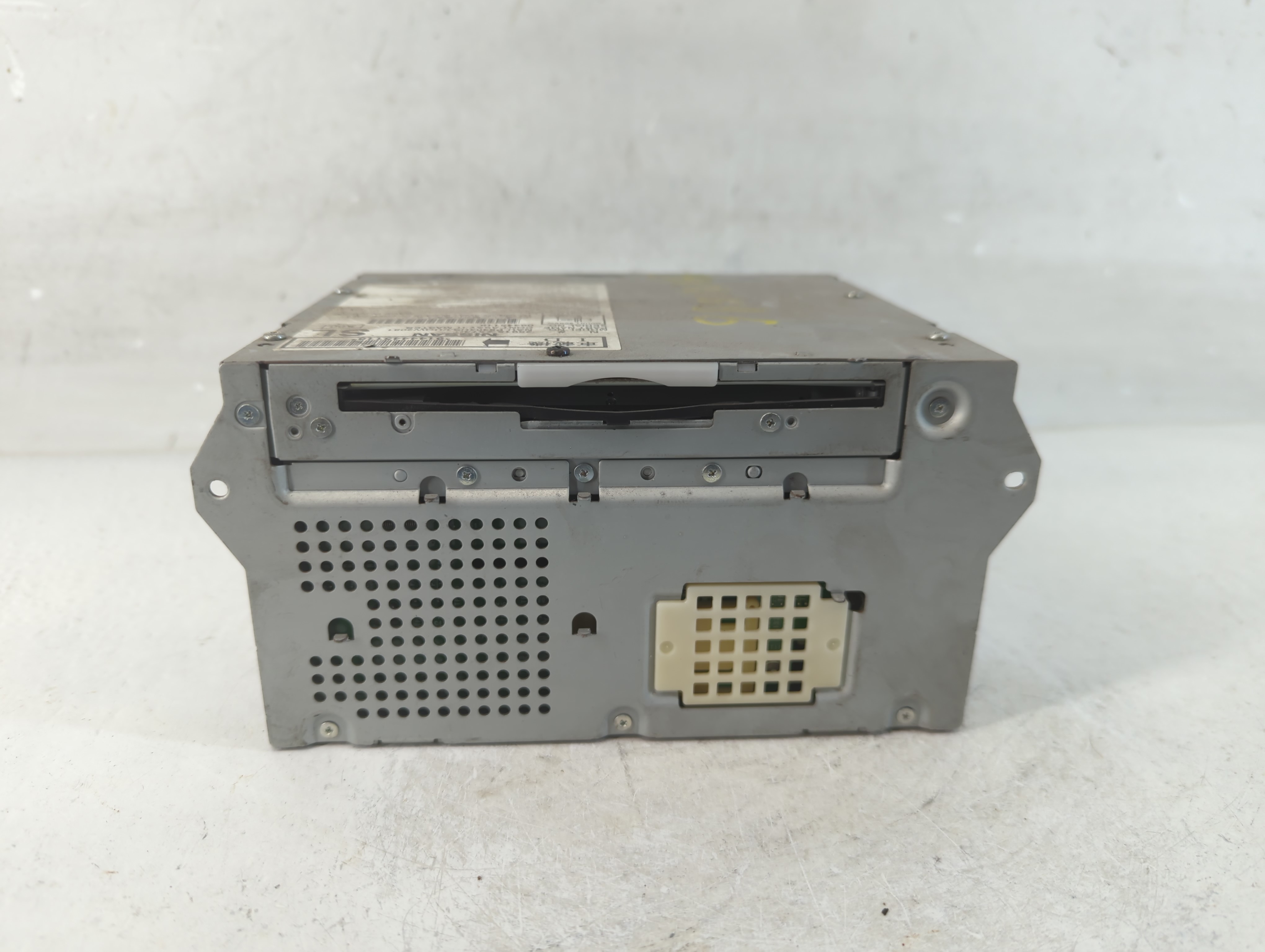 2011-2011 Infiniti Qx56 Am Fm Cd Player Radio Receiver 913155 - Oemusedautoparts1.com