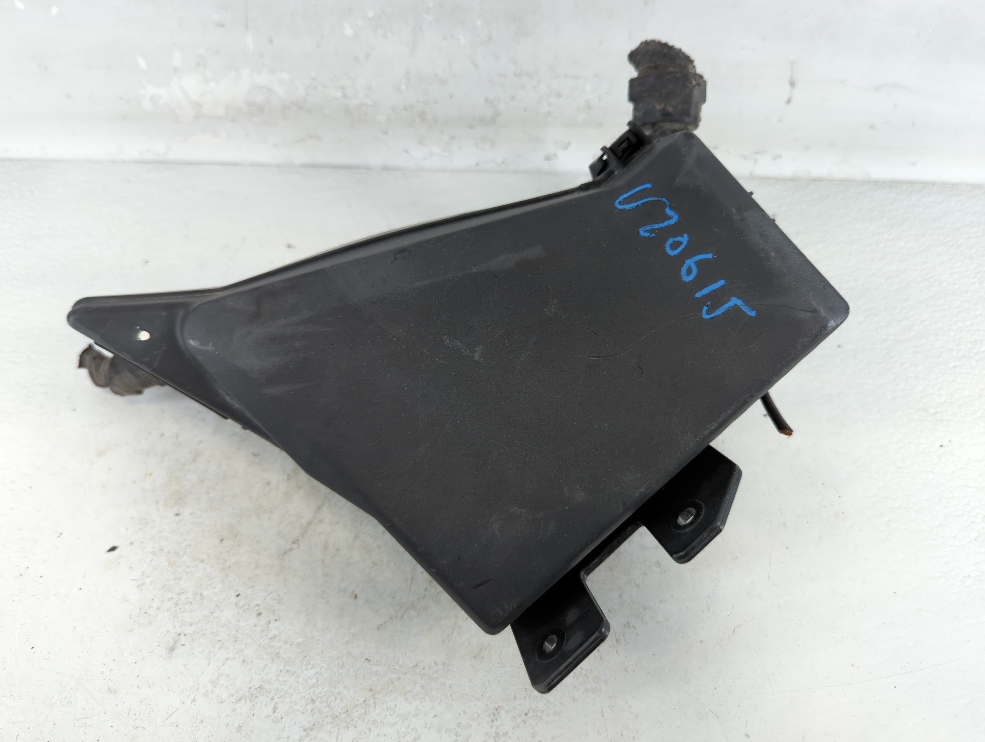 Picture of 2010-2014 Subaru Legacy Fusebox Fuse Box Relay Module Mb503202b 913201