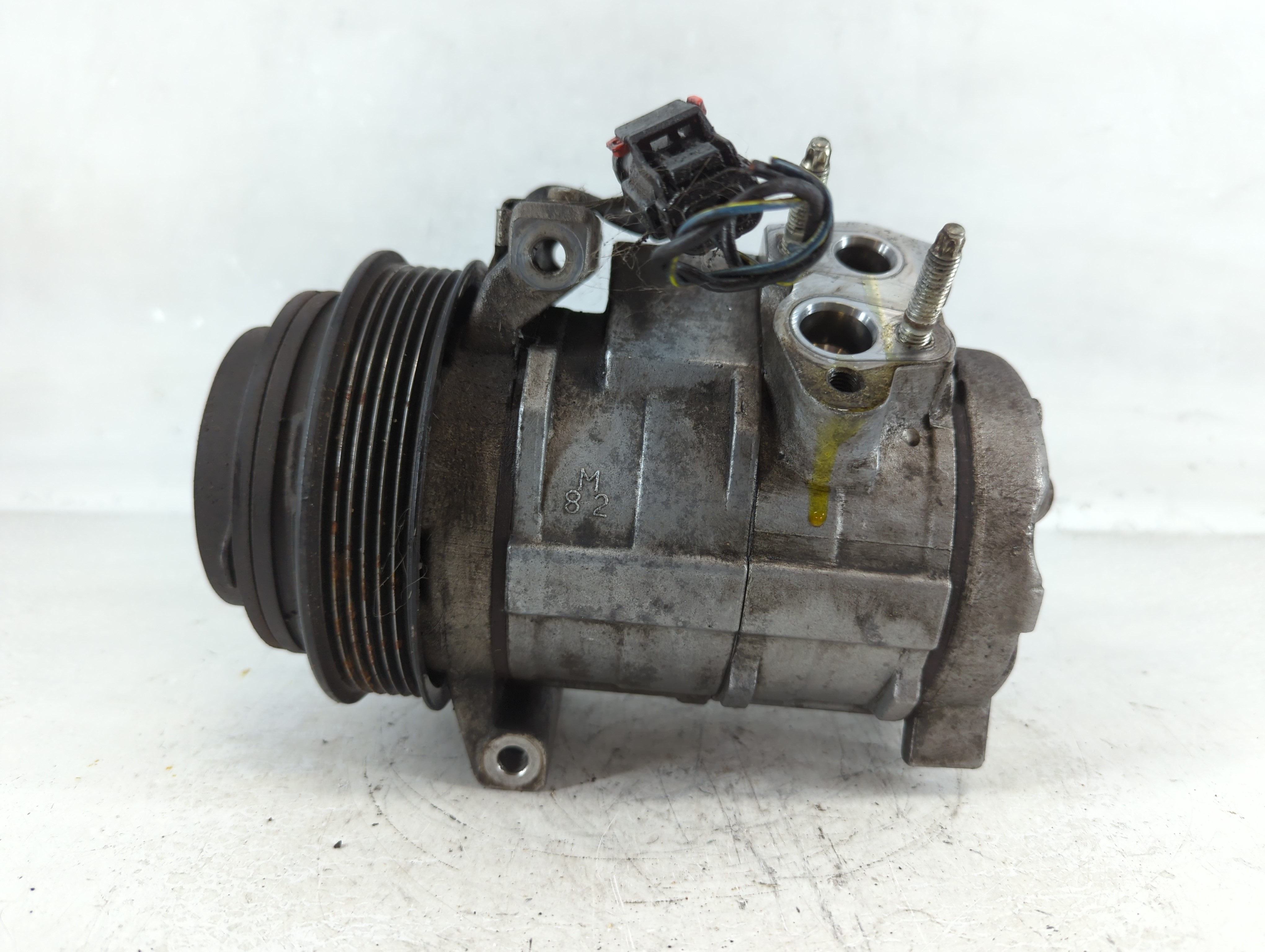 2008-2010 Chrysler Town & Country Air Conditioning A/c Ac Compressor Oem 913235 - Oemusedautoparts1.com