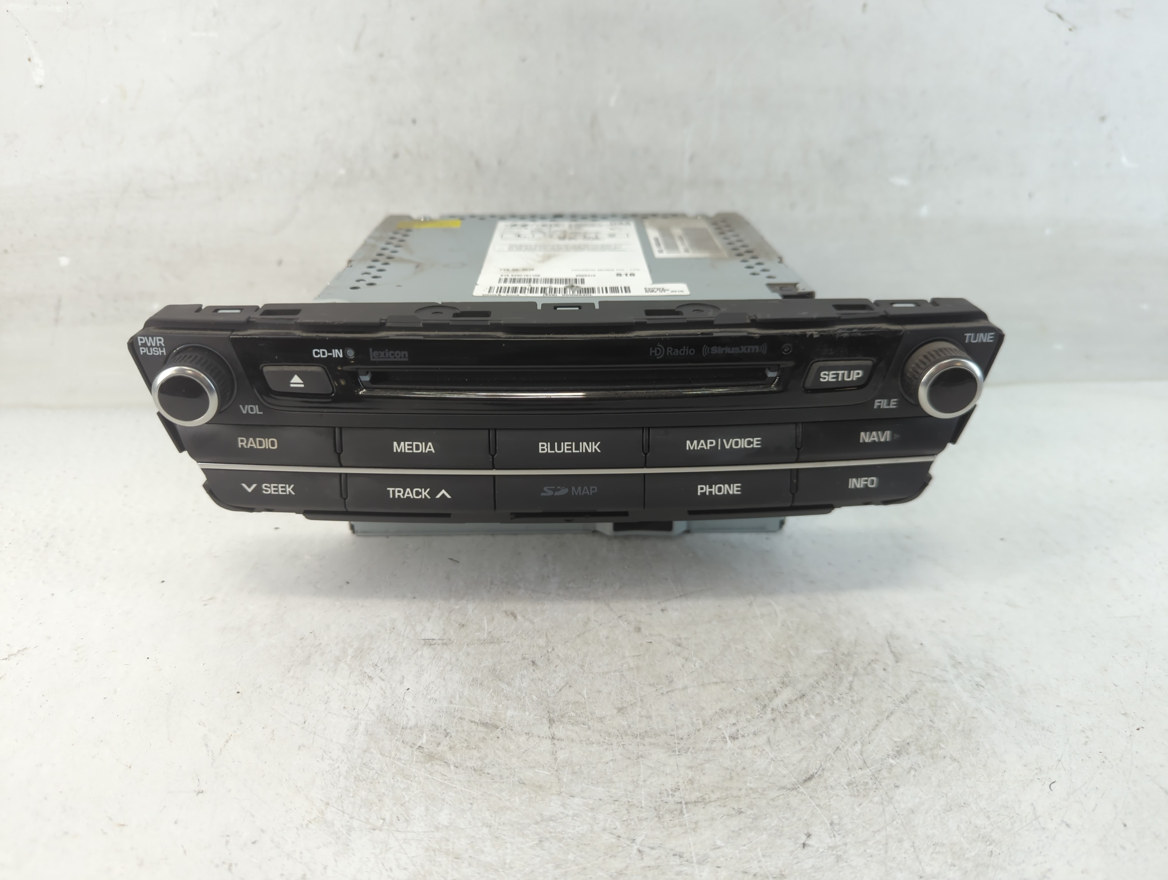 2015-2016 Hyundai Genesis Am Fm Cd Player Radio Receiver 913277 - Oemusedautoparts1.com