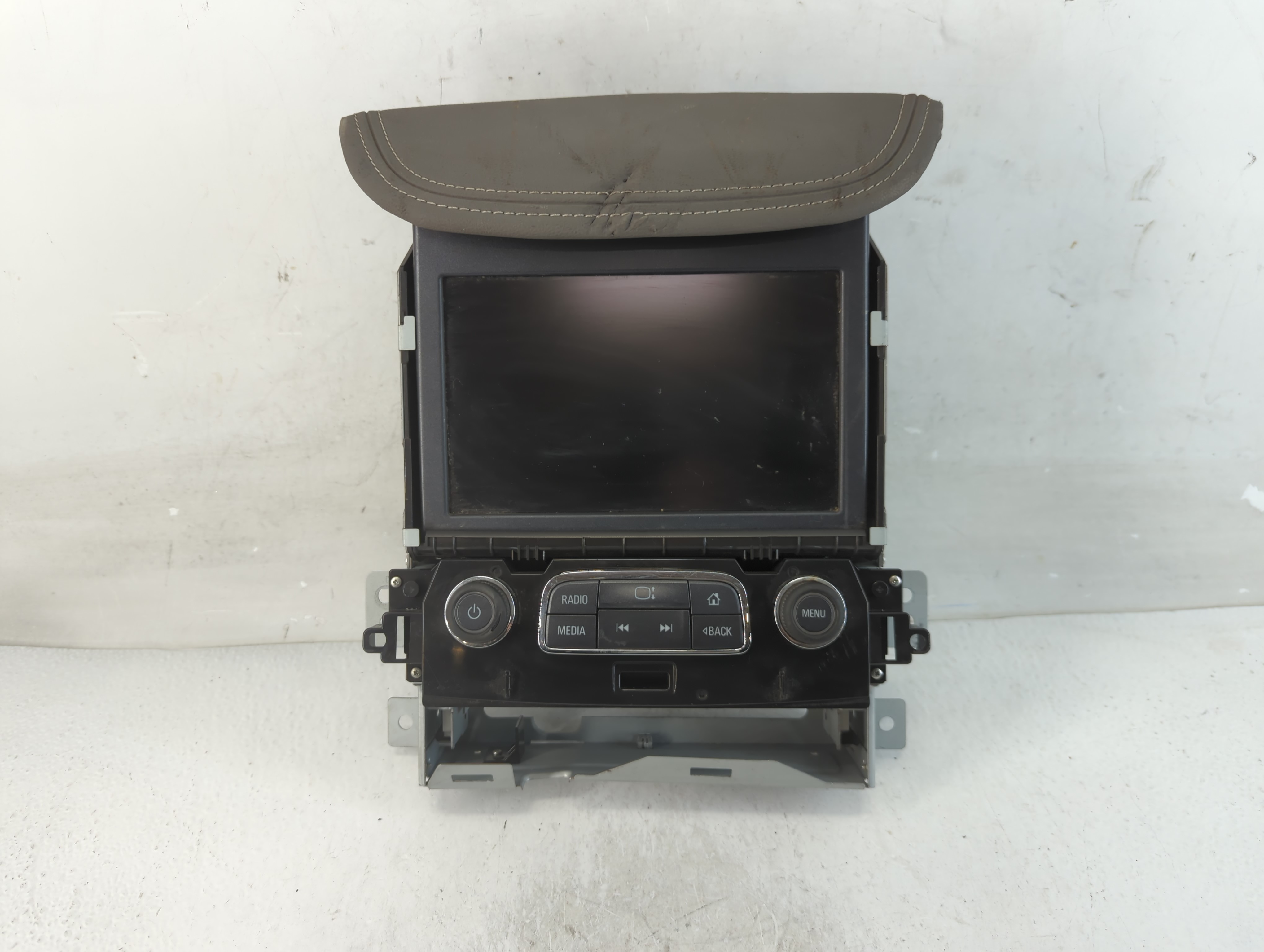 2017-2020 Chevrolet Tahoe Am Fm Cd Player Radio Receiver 913278 - Oemusedautoparts1.com