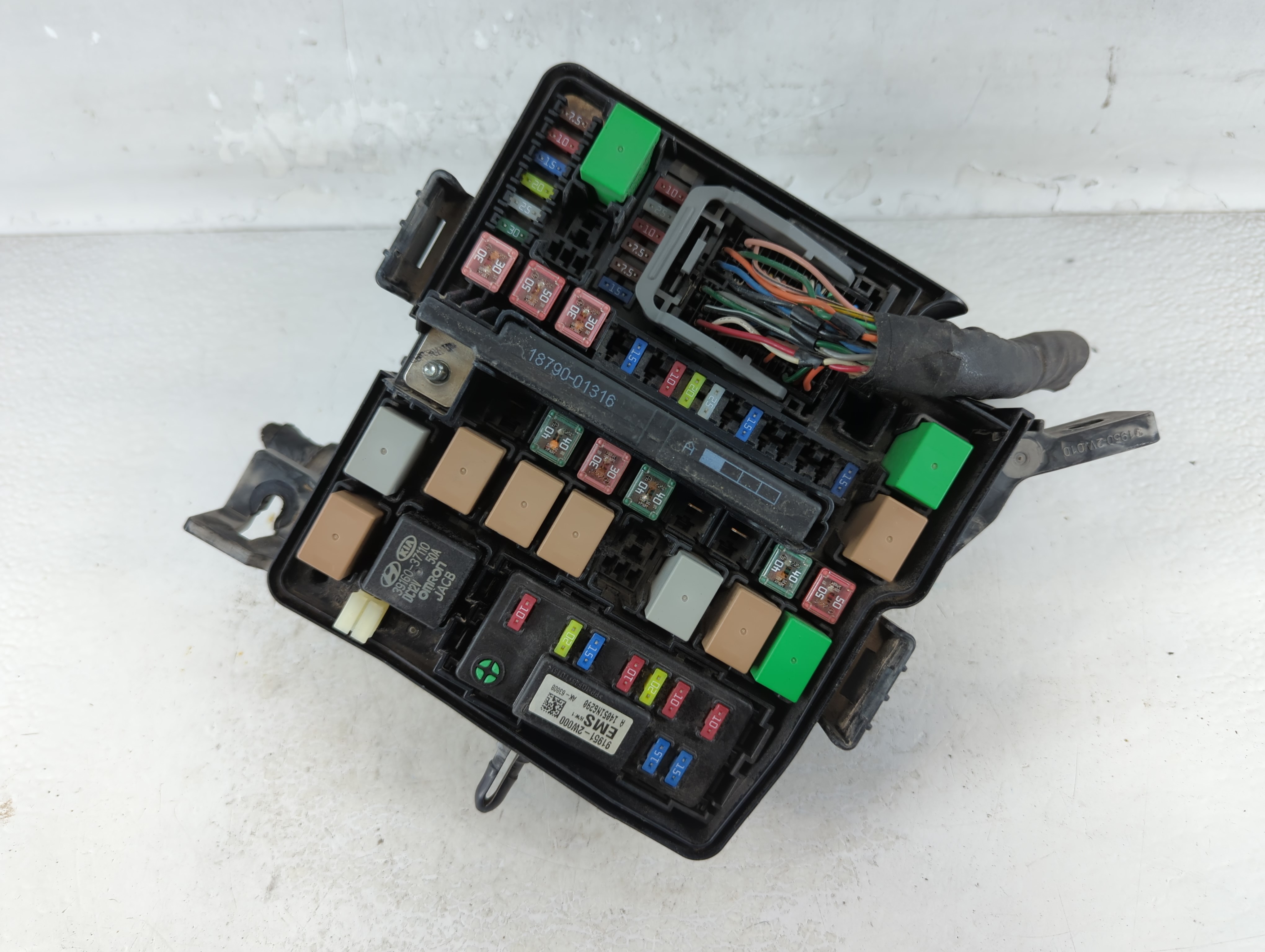 2012-2017 Toyota Camry Fusebox Fuse Box Relay Module 91210 B8501 913295 - Oemusedautoparts1.com