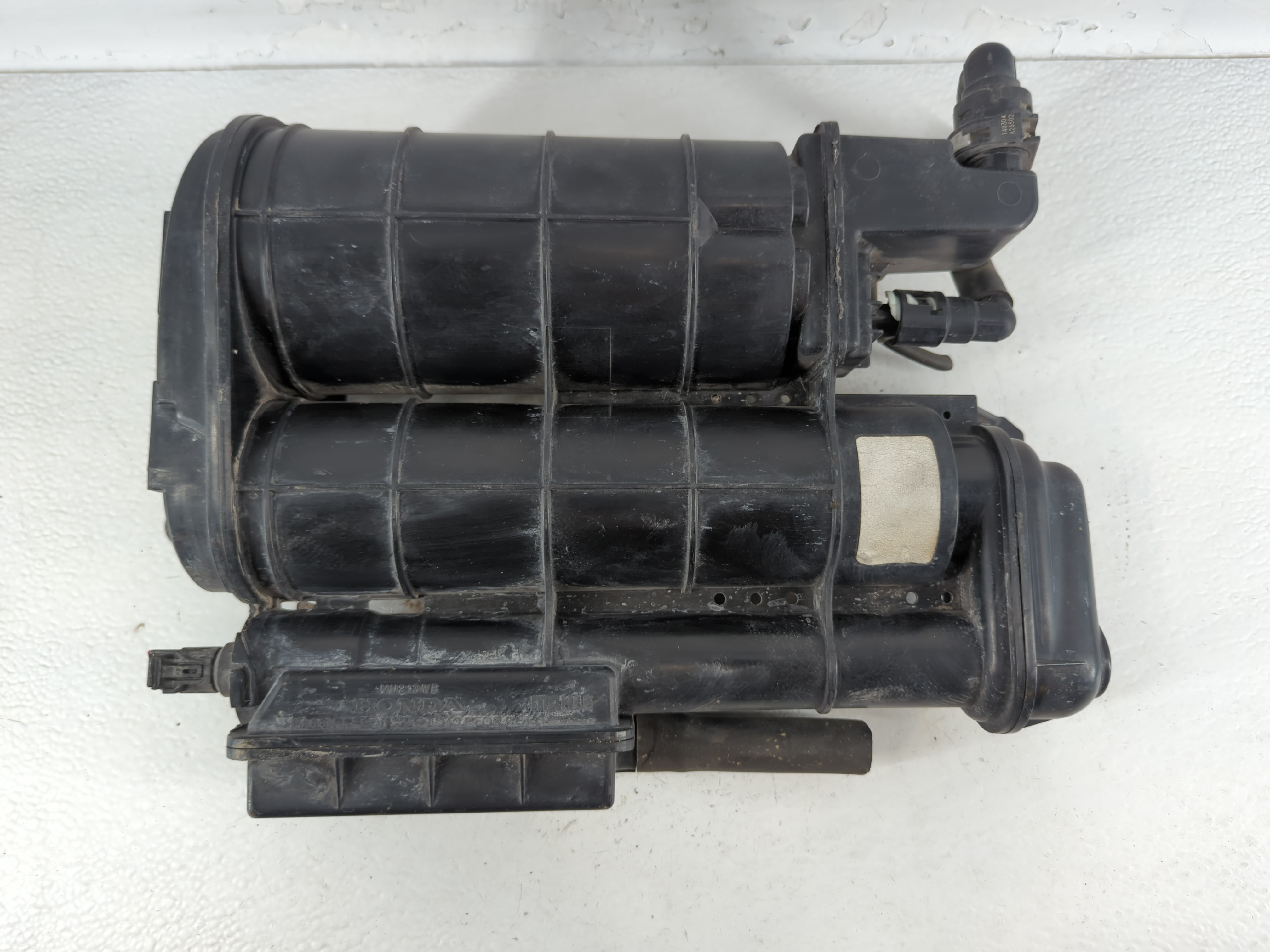 2014 Honda Accord Fuel Vapor Charcoal Canister 913343 - Oemusedautoparts1.com