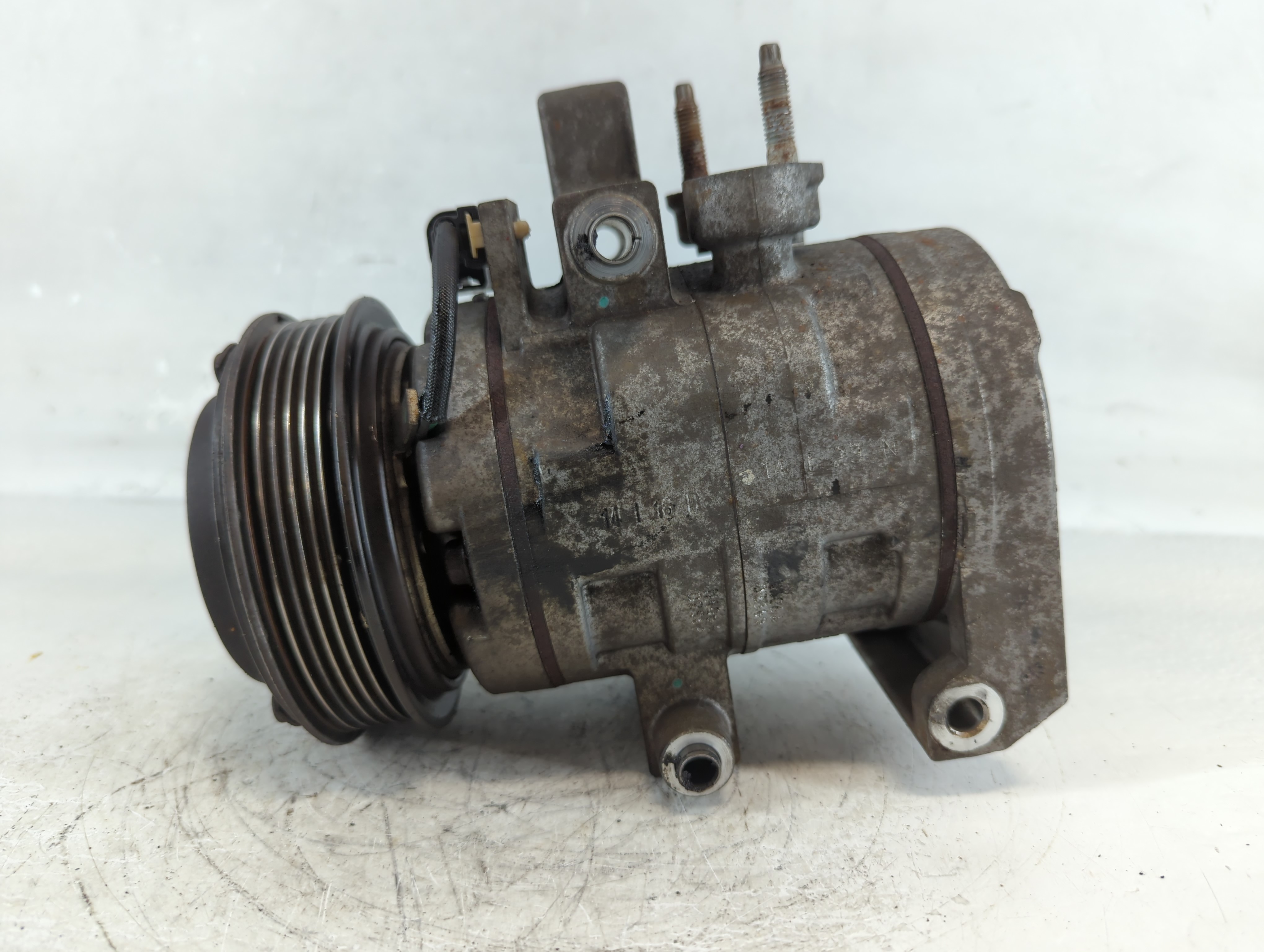 2015-2015 Ford Mustang Air Conditioning A/c Ac Compressor Oem 913372 - Oemusedautoparts1.com