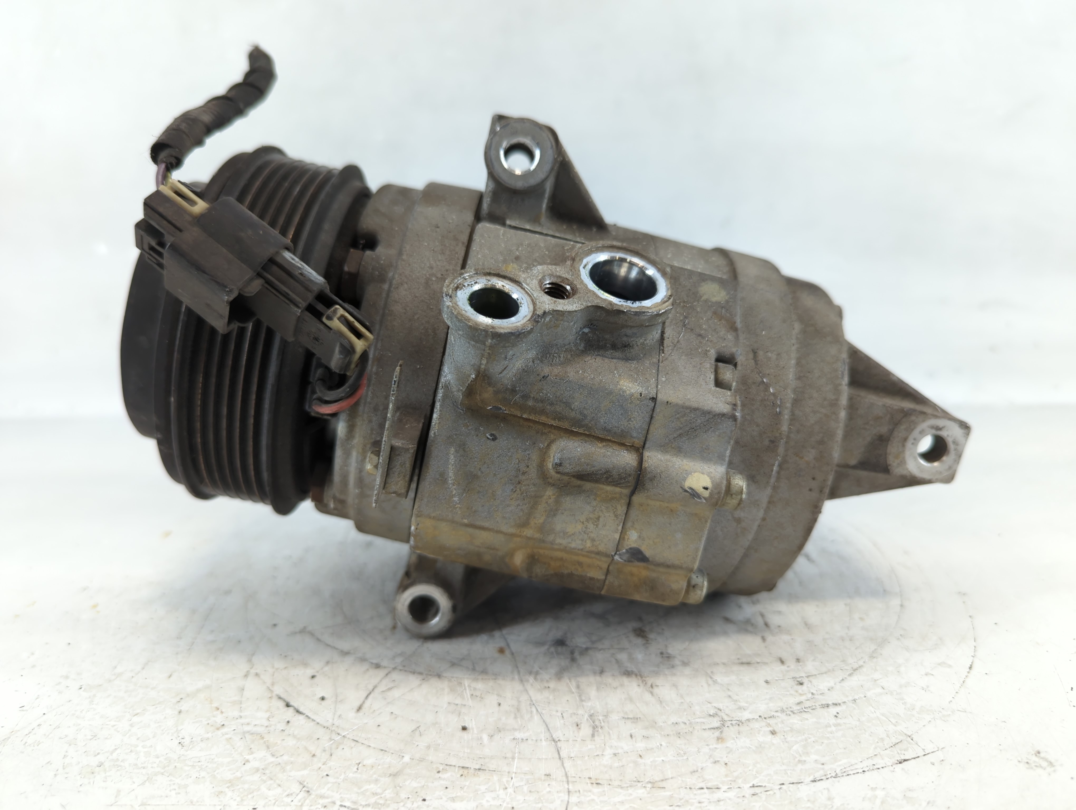 Picture of 2007-2012 Lincoln Mkz Air Conditioning A/c Ac Compressor Oem 913418