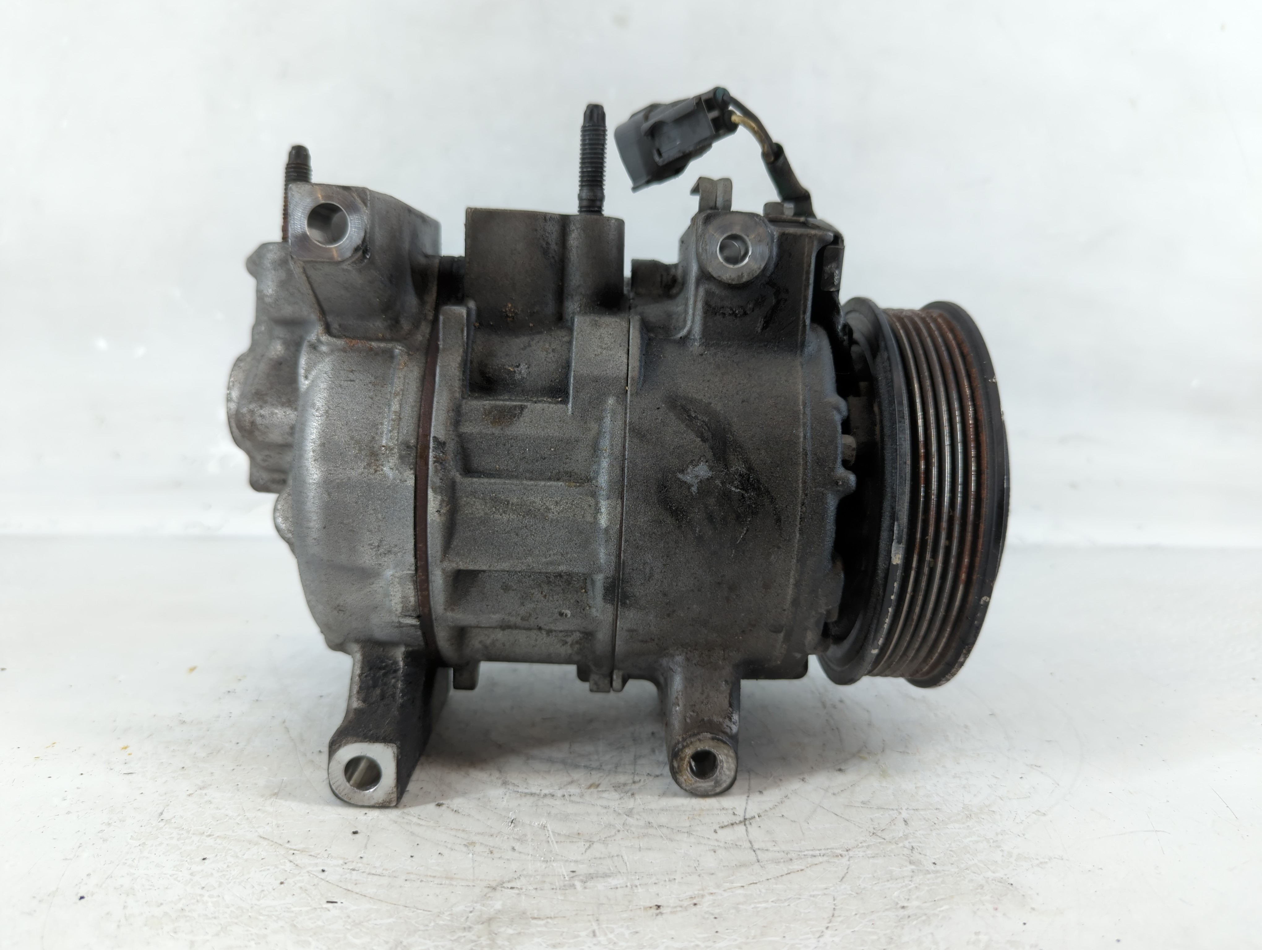 2015-2022 Dodge Challenger Air Conditioning A/c Ac Compressor Oem 913486 - Oemusedautoparts1.com