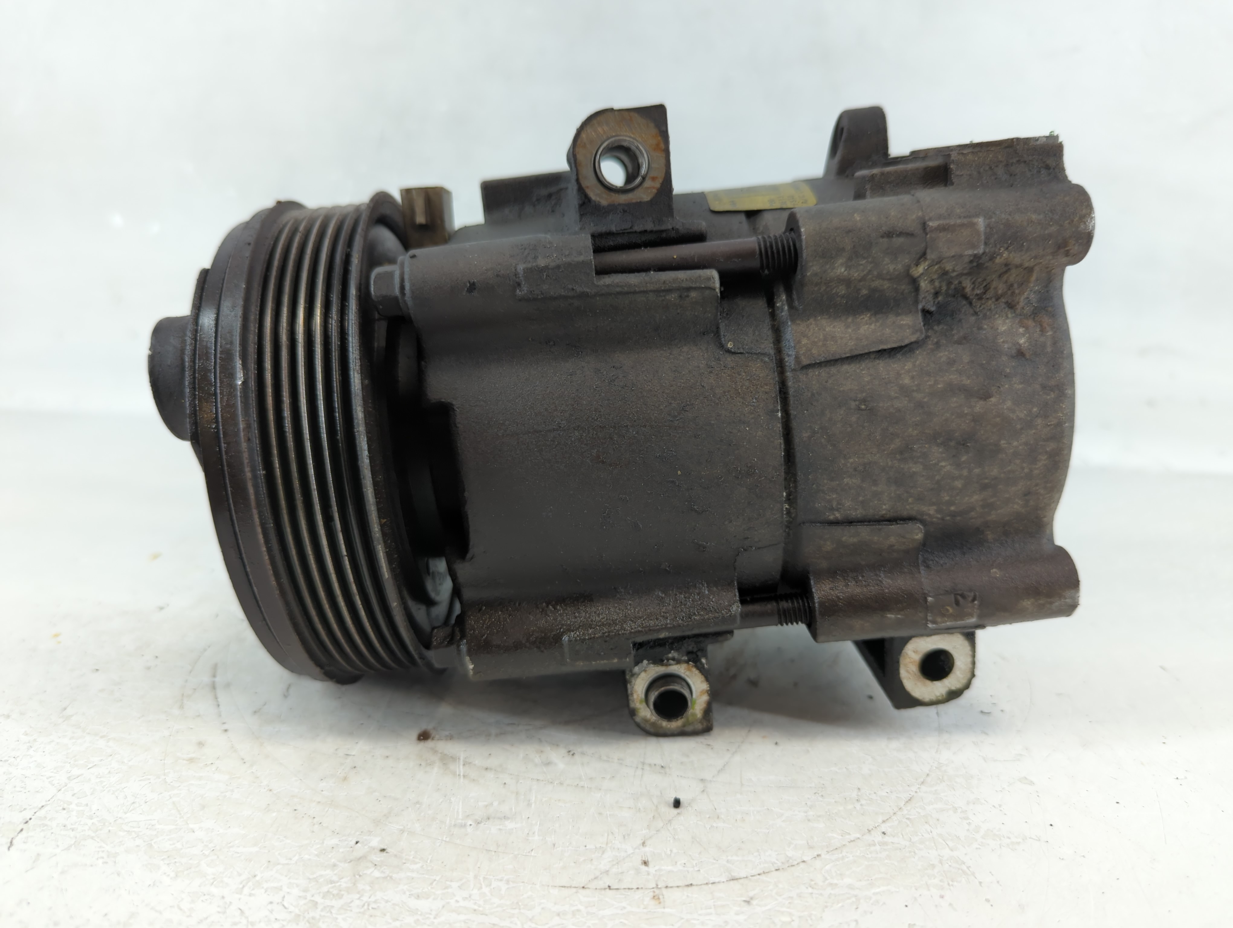 1999-2007 Ford F-250 Super Duty Air Conditioning A/c Ac Compressor Oem 913538 - Oemusedautoparts1.com
