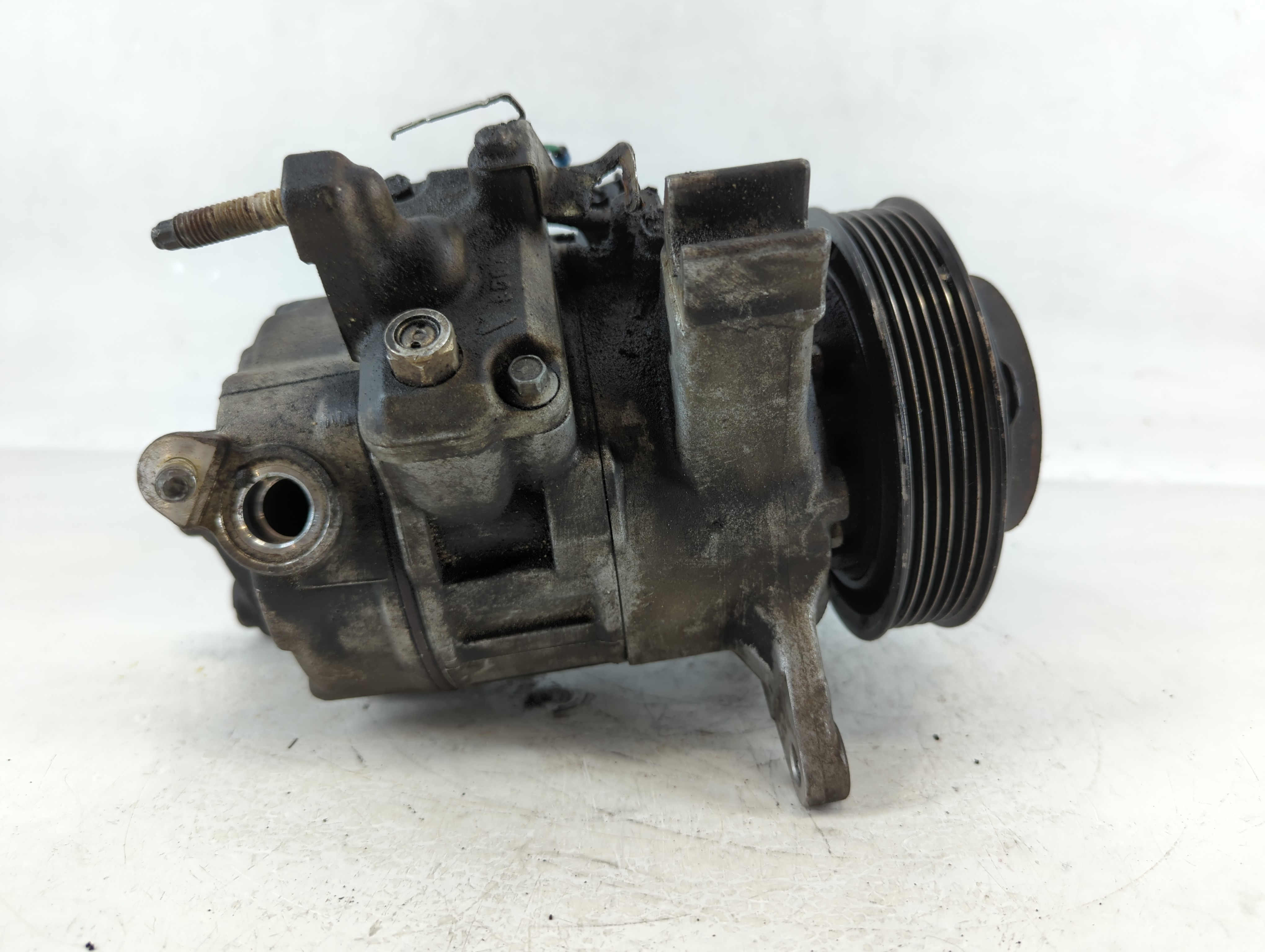 2006-2011 Cadillac Dts Air Conditioning A/c Ac Compressor Oem 913572 - Oemusedautoparts1.com