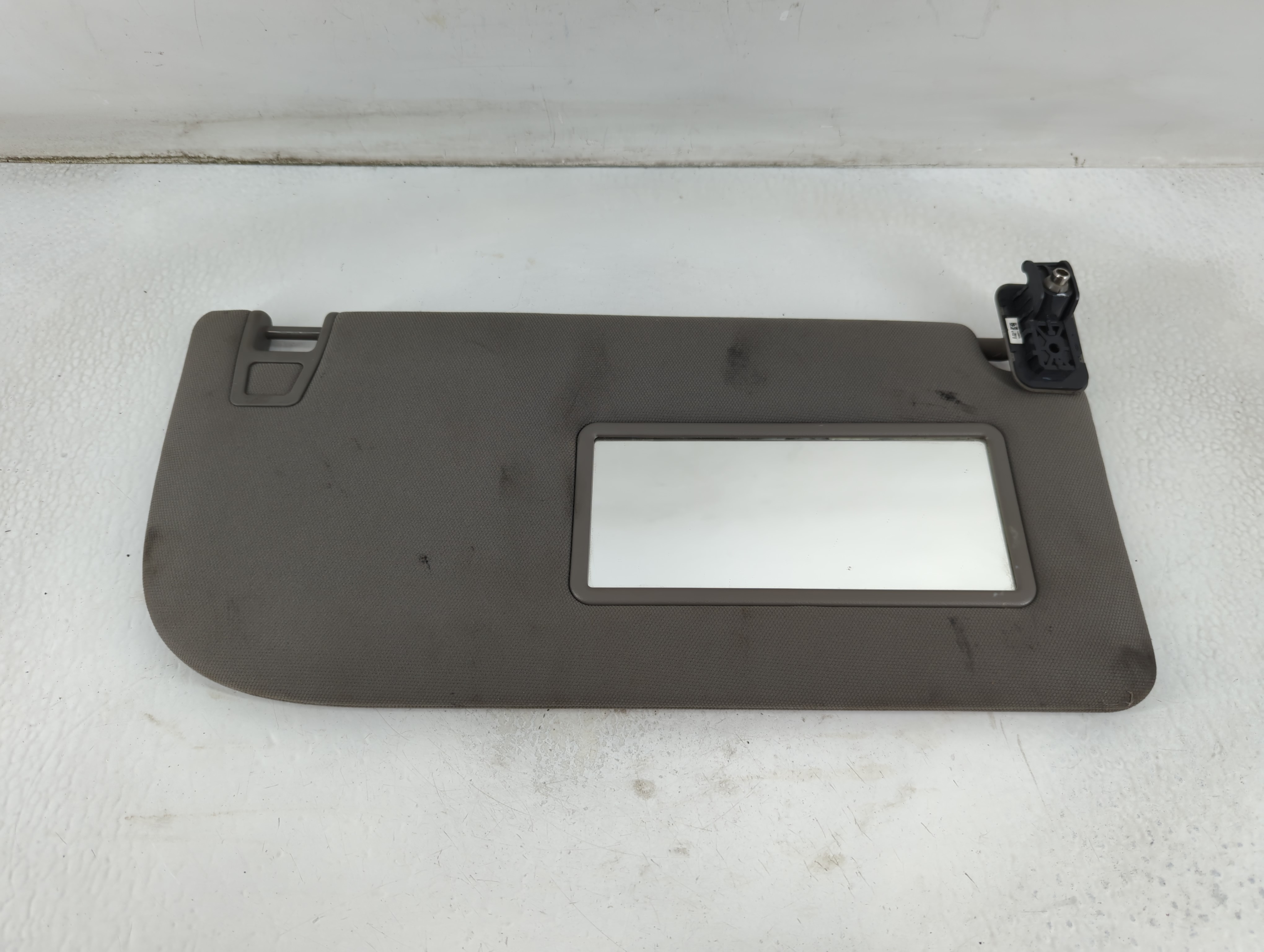 Picture of 2018-2020 Ford F-150 Passenger Sun Visor Mirror Right Sunvisor Black 913588