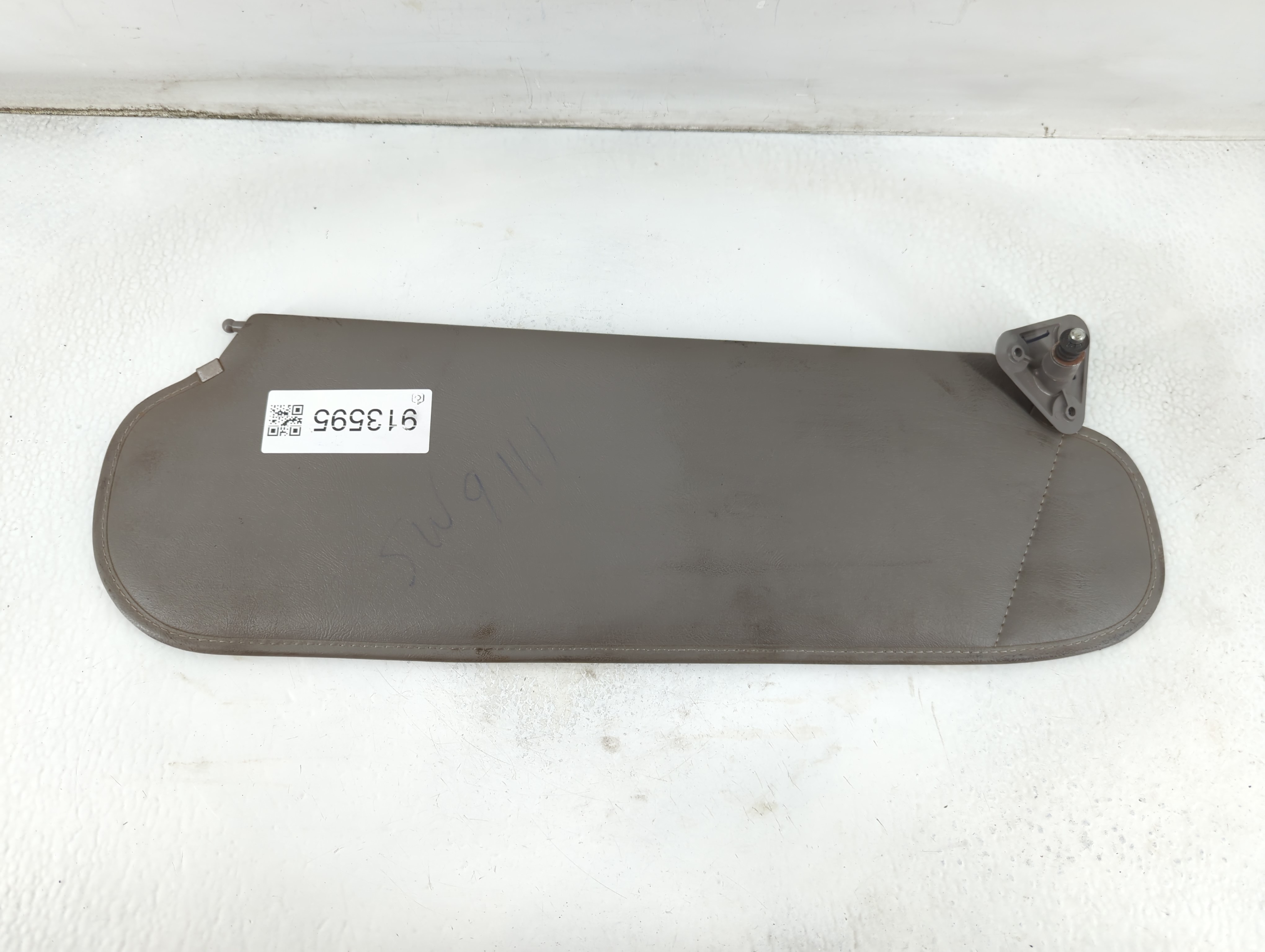 1999 Chevrolet Express 2500 Driver Sun Visor Mirror Left Sunvisor Grey 913595 - Oemusedautoparts1.com