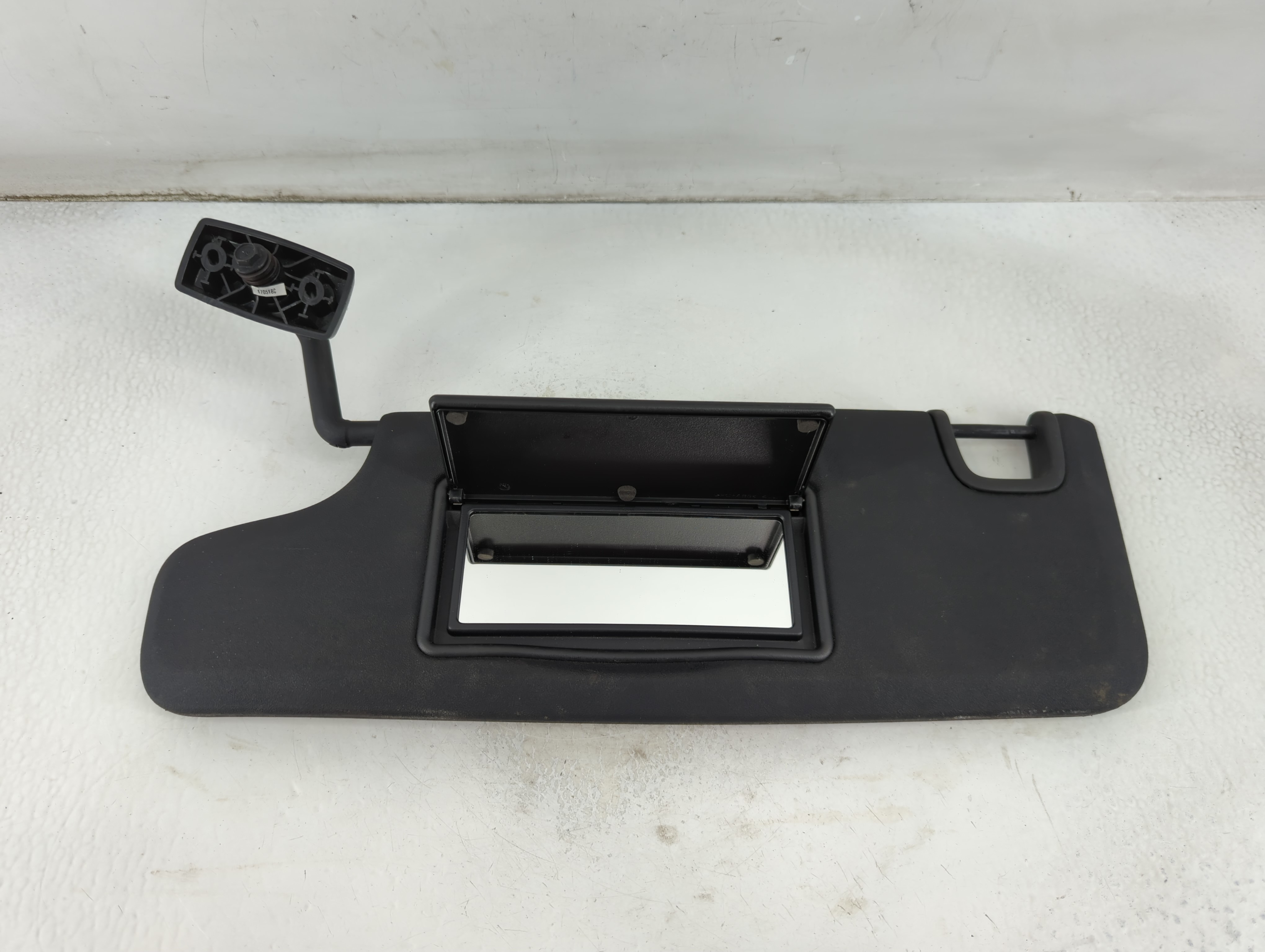 2011-2018 Jeep Wrangler Driver Sun Visor Mirror Left Sunvisor Black 913604 - Oemusedautoparts1.com