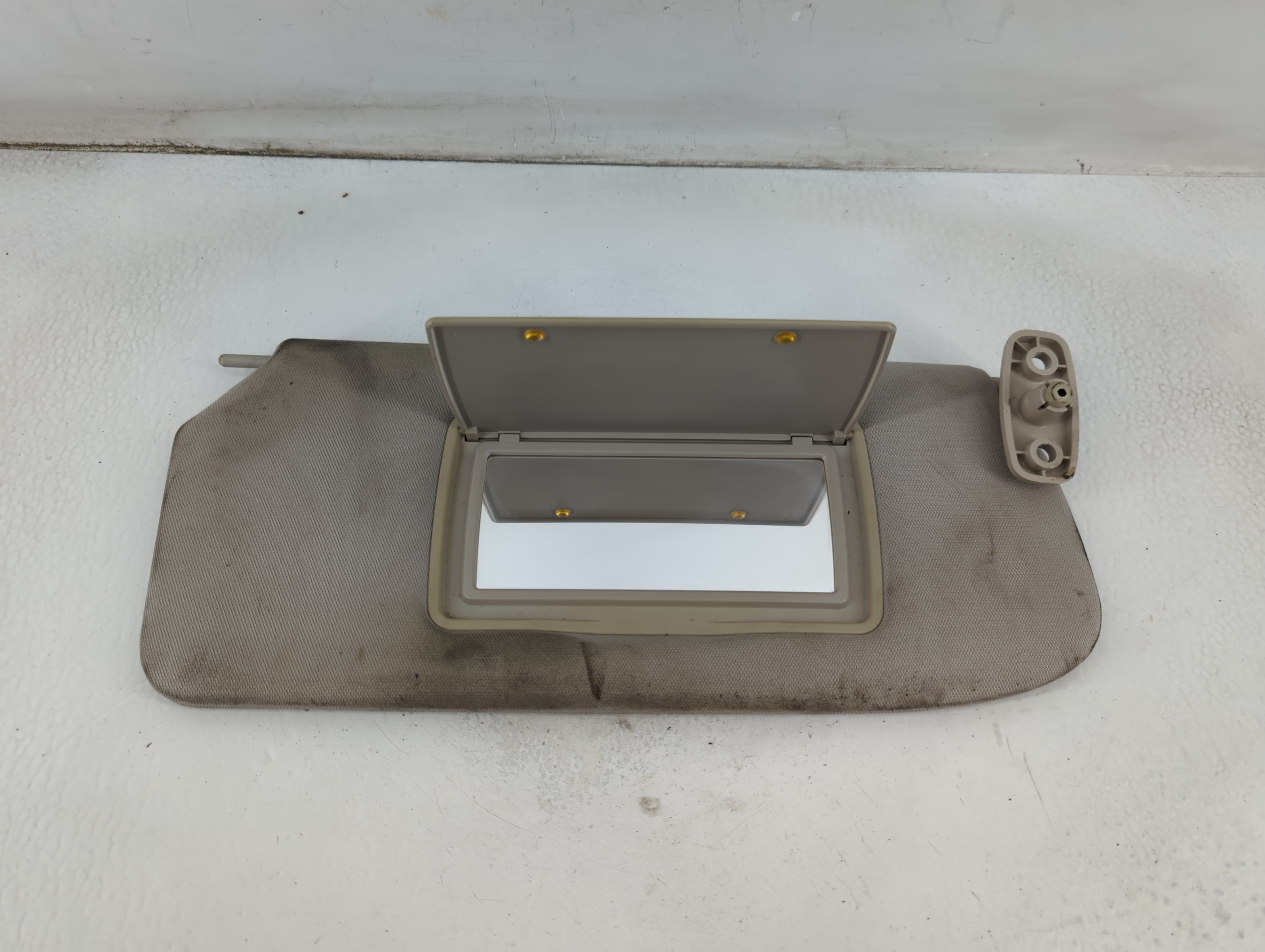 2011-2012 Nissan Sentra Passenger Sun Visor Mirror Right Sunvisor Grey 913650 - Oemusedautoparts1.com