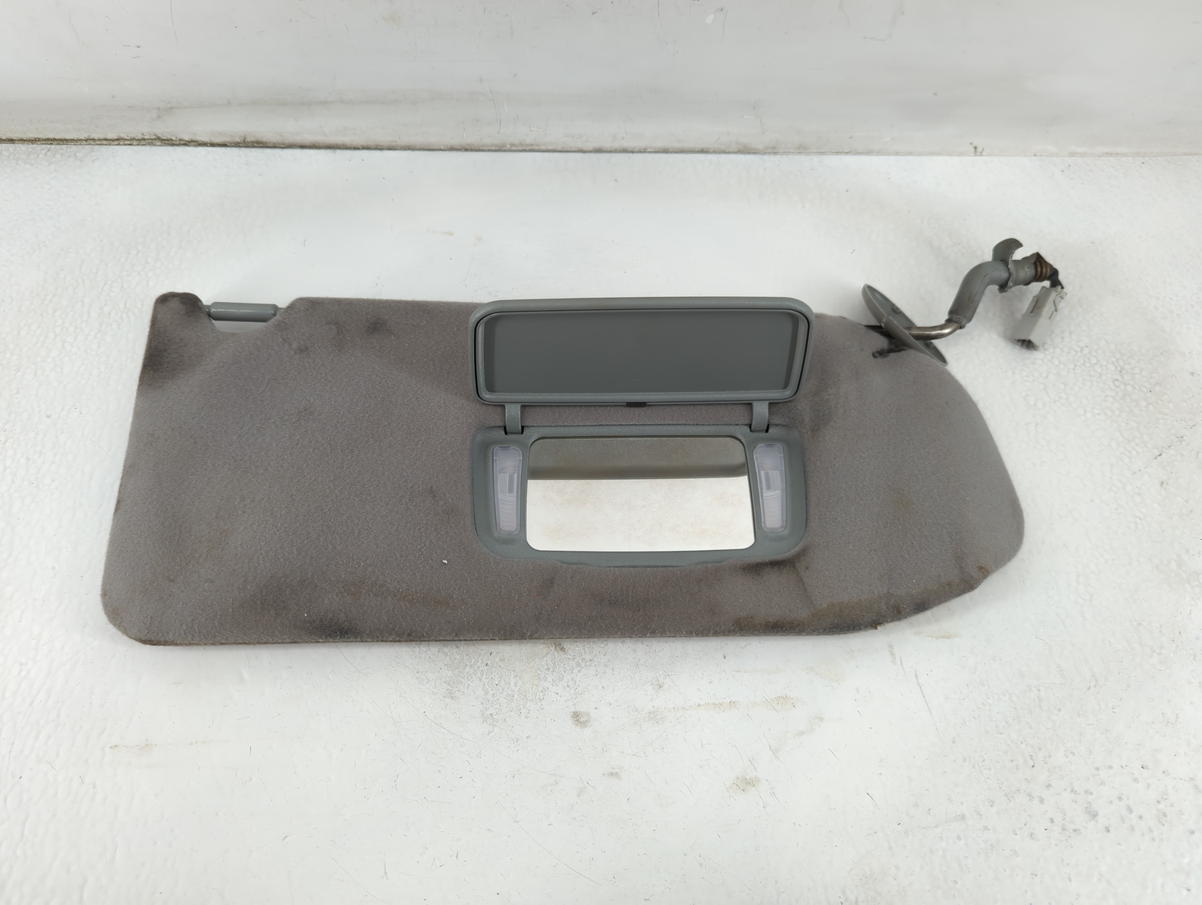 2003-2004 Honda Pilot Passenger Sun Visor Mirror Right Sunvisor Grey 913671 - Oemusedautoparts1.com