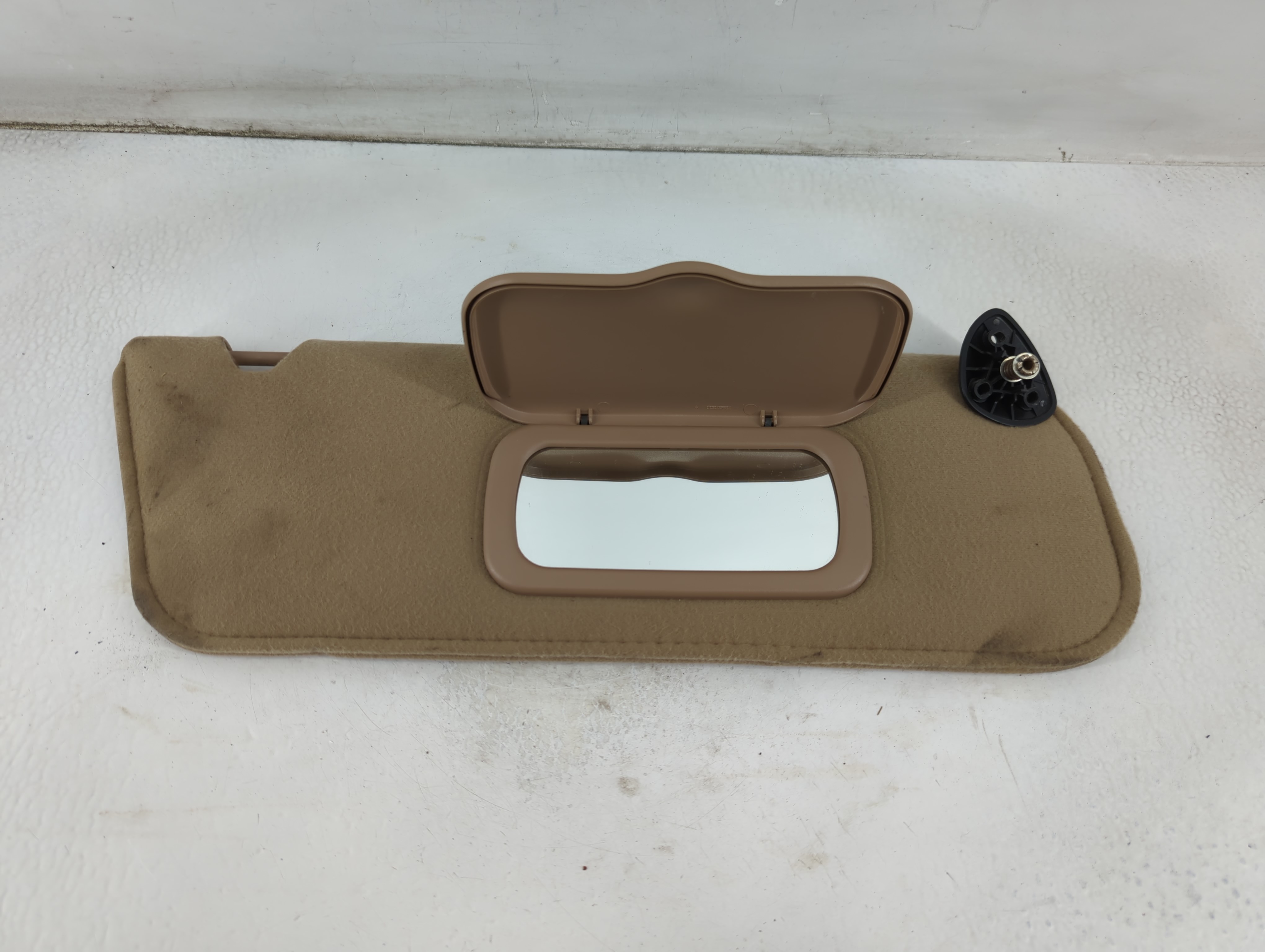 Ford Explorer Driver Sun Visor Mirror Left Sunvisor Dark Brown 913689 - Oemusedautoparts1.com