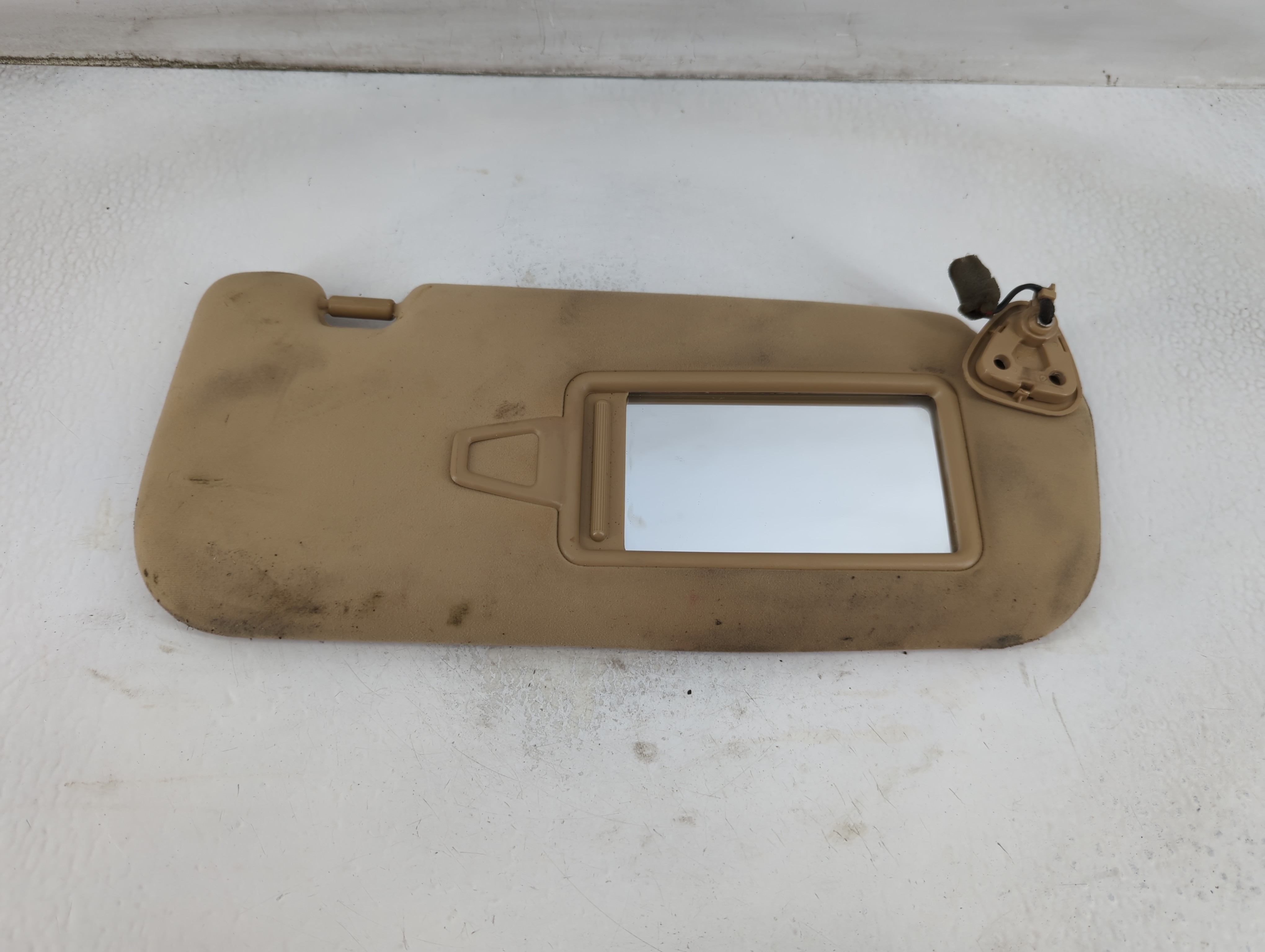 2012-2017 Hyundai Azera Passenger Sun Visor Mirror Right Sunvisor Beige 913691 - Oemusedautoparts1.com