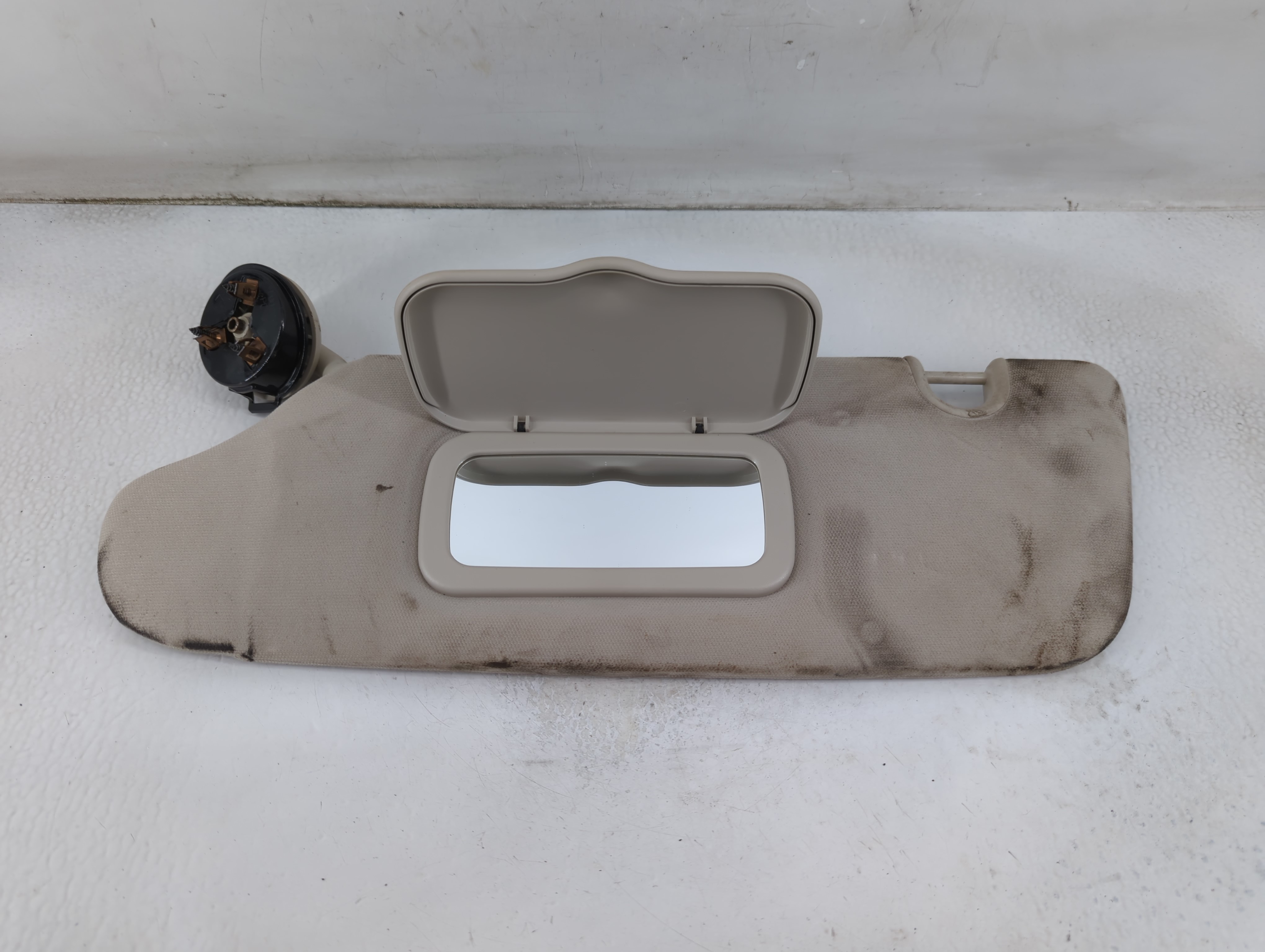 Dodge Caravan Passenger Sun Visor Mirror Right Sunvisor Light Grey 913705 - Oemusedautoparts1.com