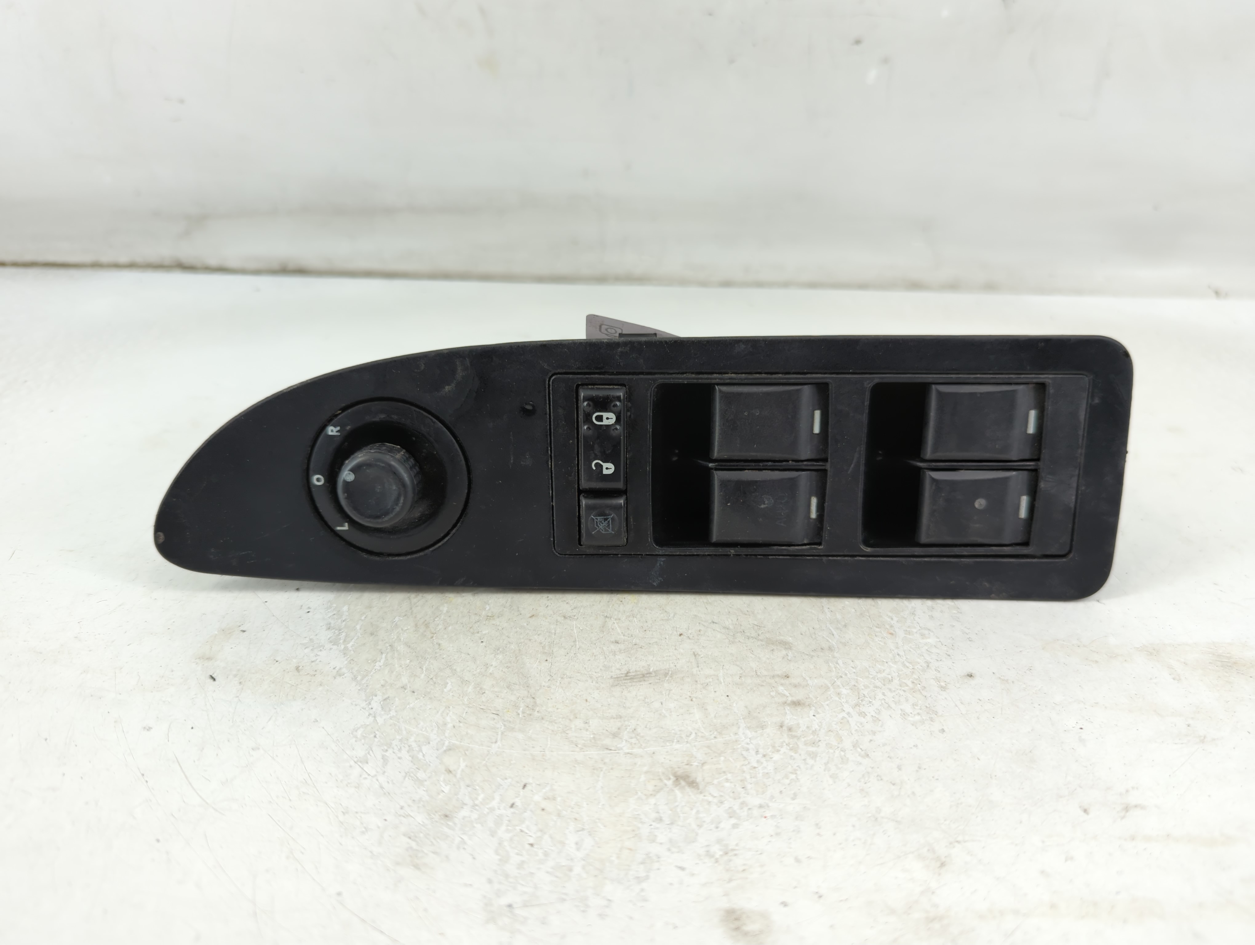 2011-2014 Chrysler 200 Driver Left Door Master Power Window Switch 913733 - Oemusedautoparts1.com