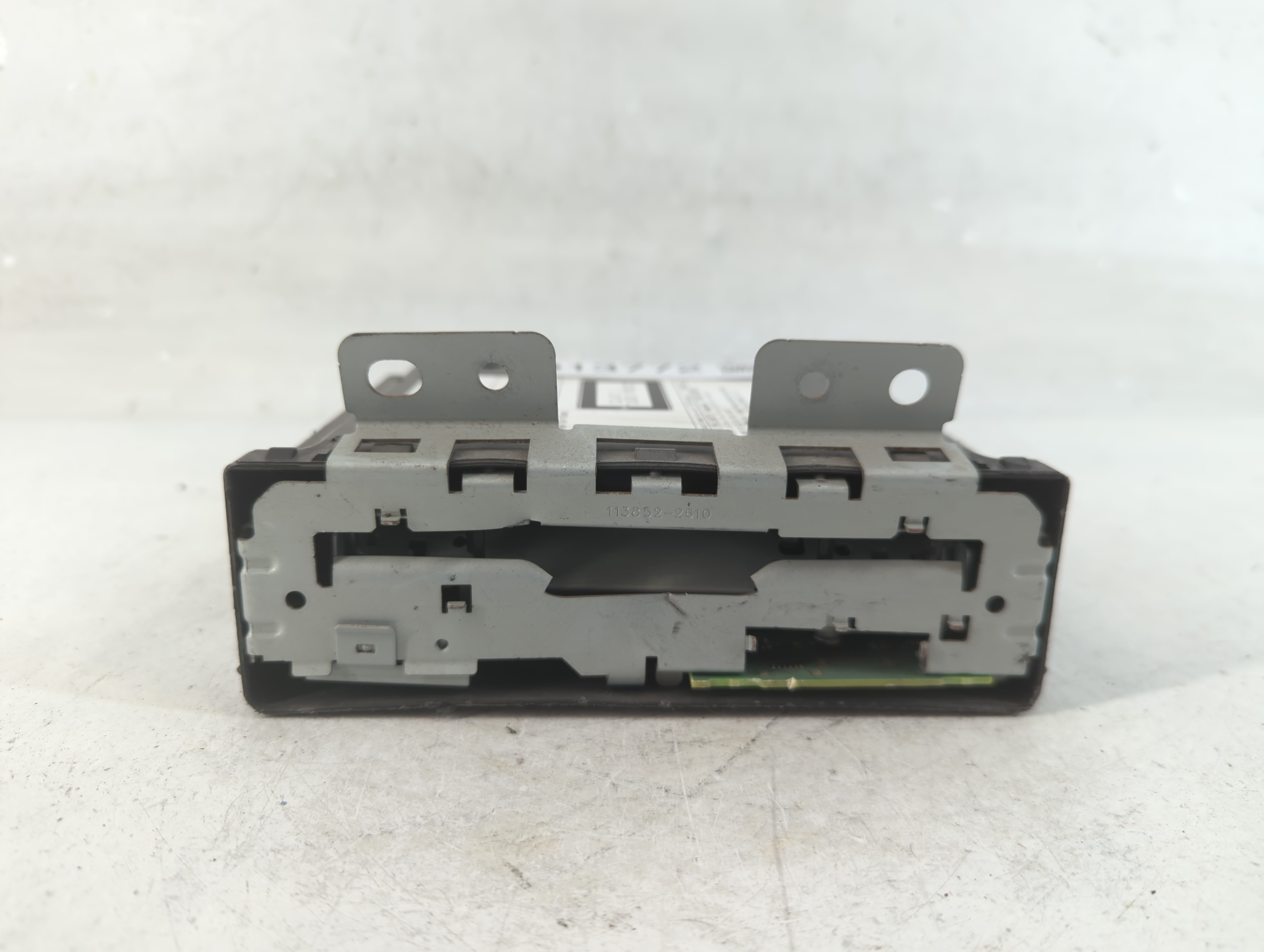 Picture of Chevrolet Suburban 1500 Am Fm Cd Player Radio Receiver 913772