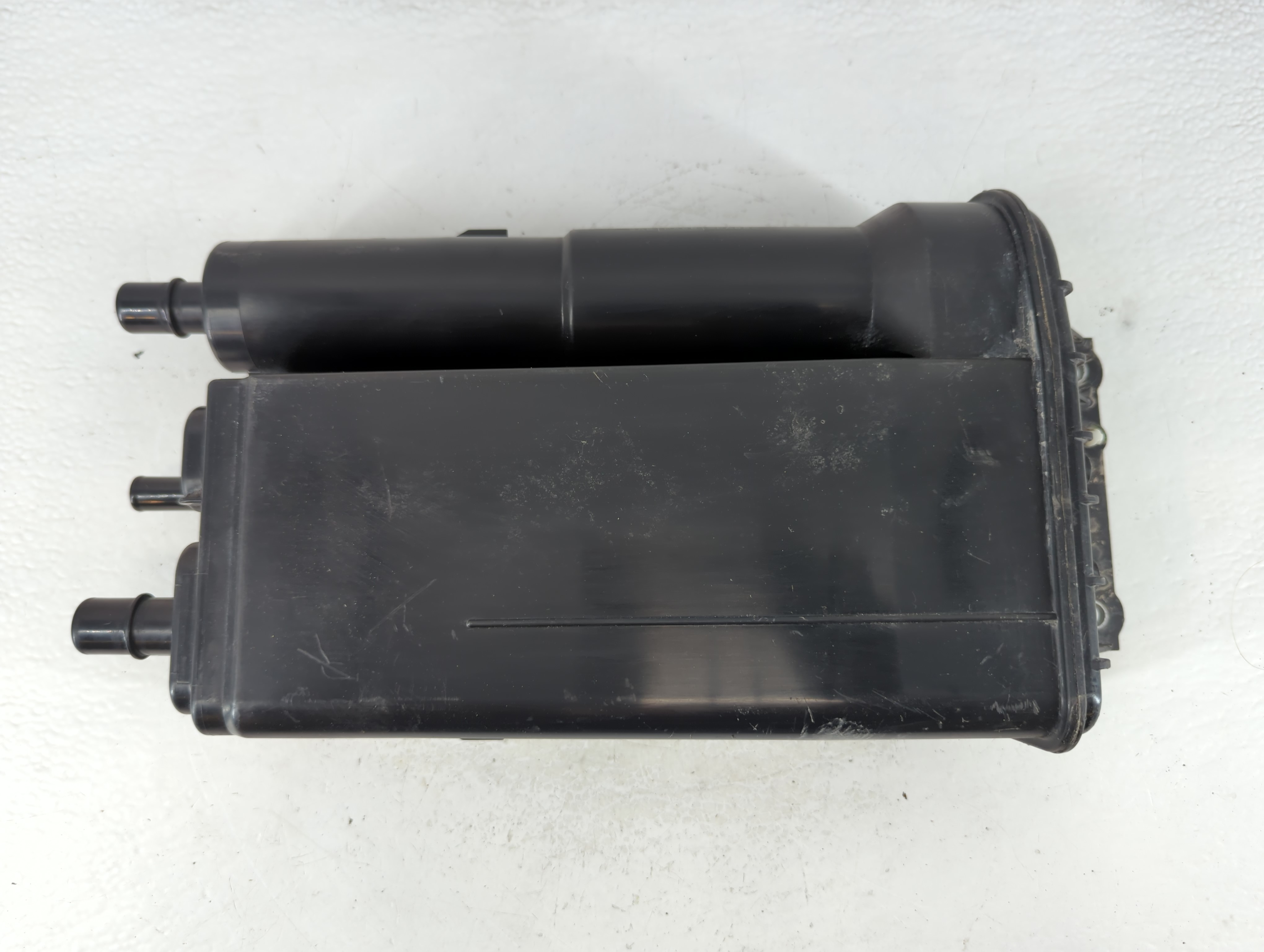 Picture of 2019 Toyota Camry Fuel Vapor Charcoal Canister 913788