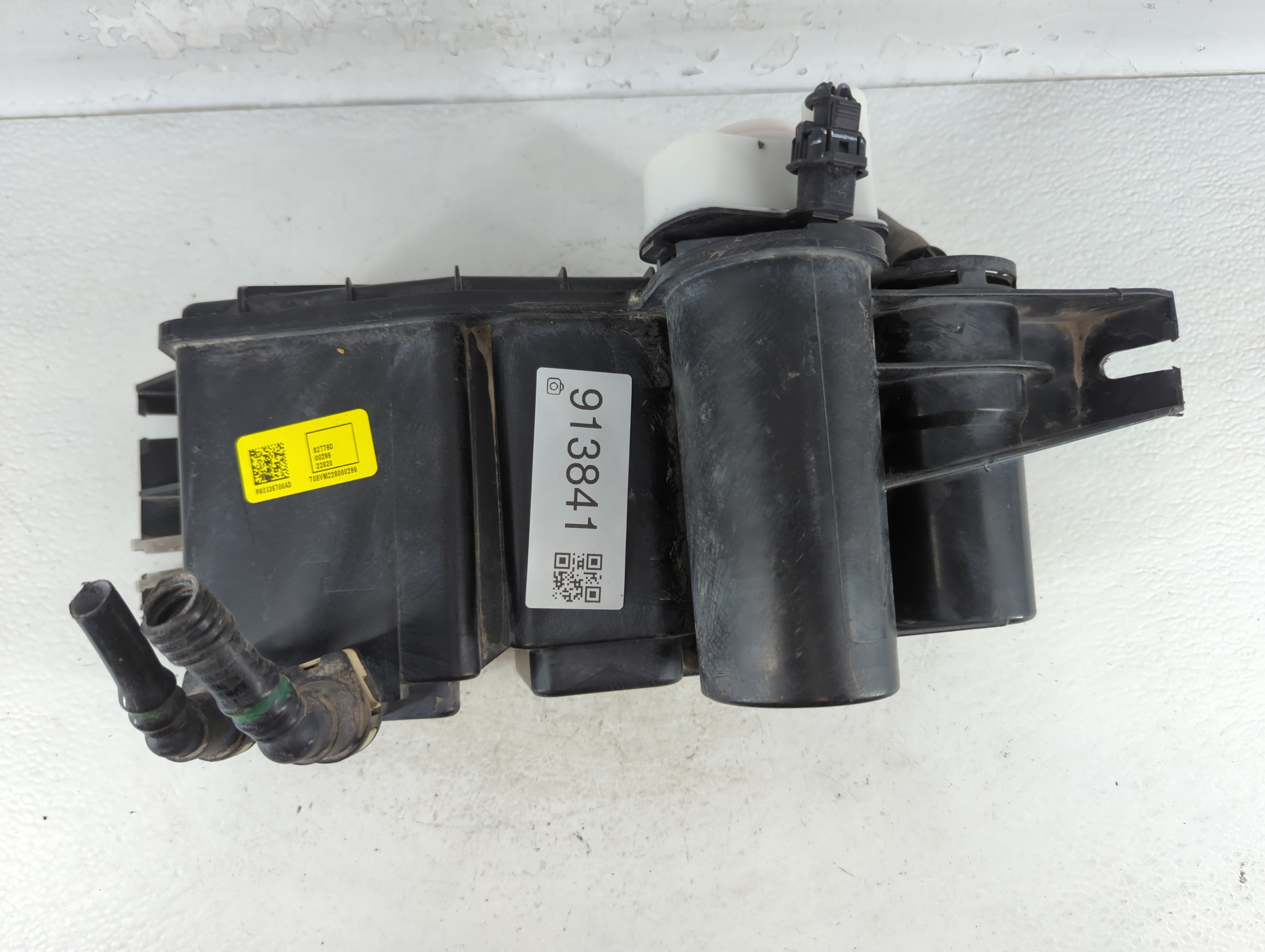 2021 Jeep Compass Fuel Vapor Charcoal Canister 913841 - Oemusedautoparts1.com
