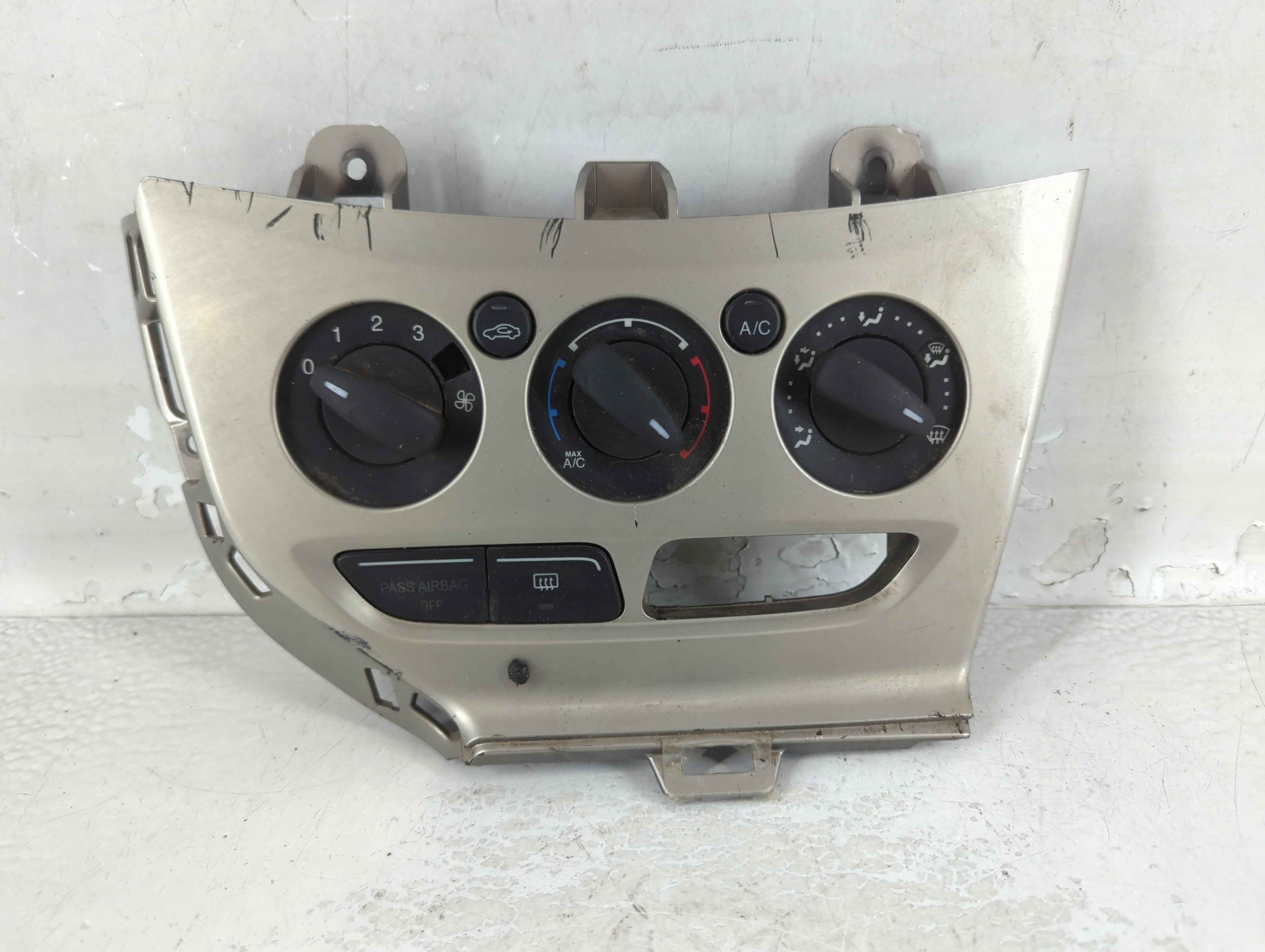 Picture of 2012-2012 Ford Focus Ac Heater Climate Control 913990