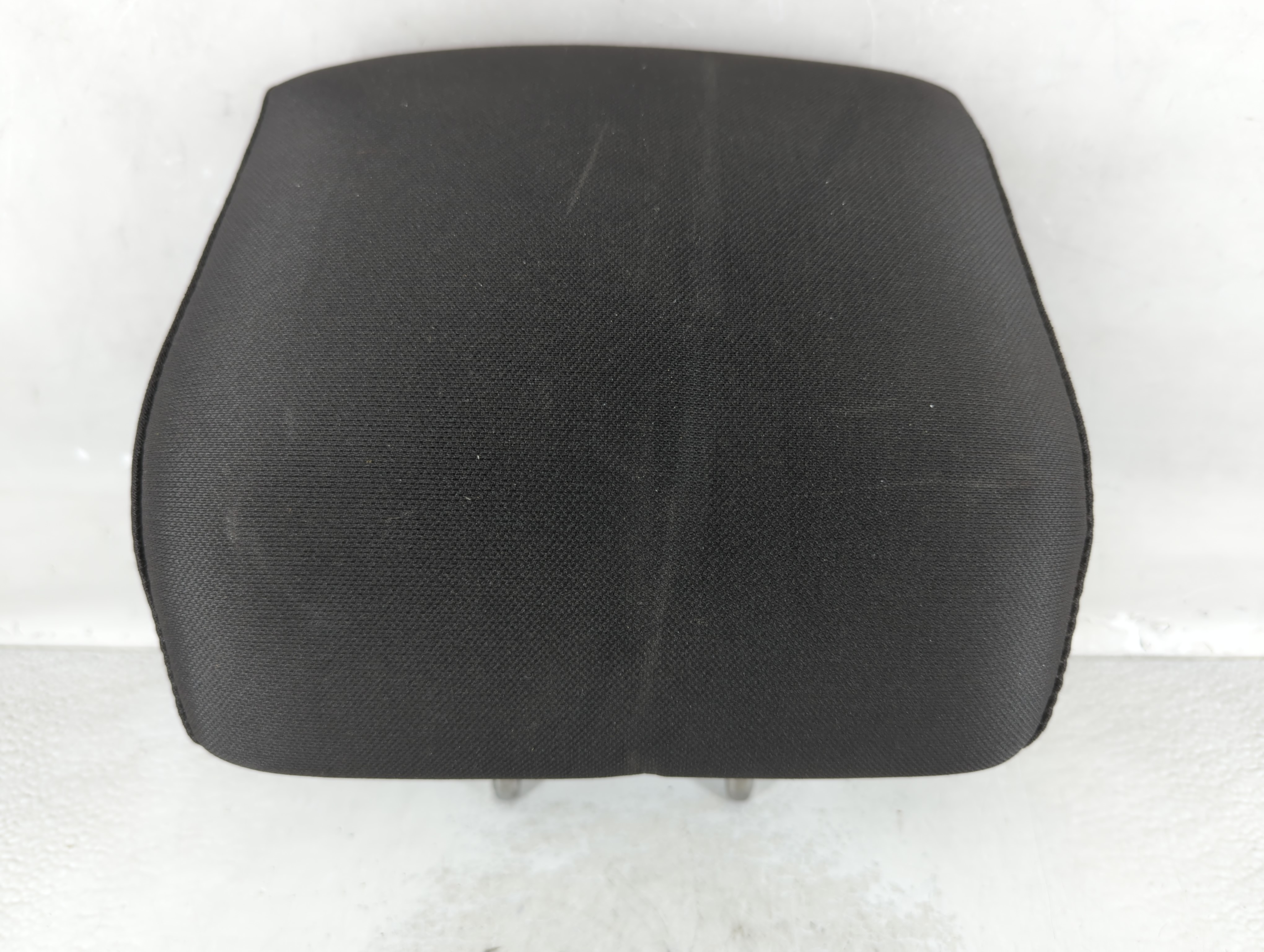 2013 Ford Taurus Headrest Head Rest Rear Center Seat Black 914166 - Oemusedautoparts1.com