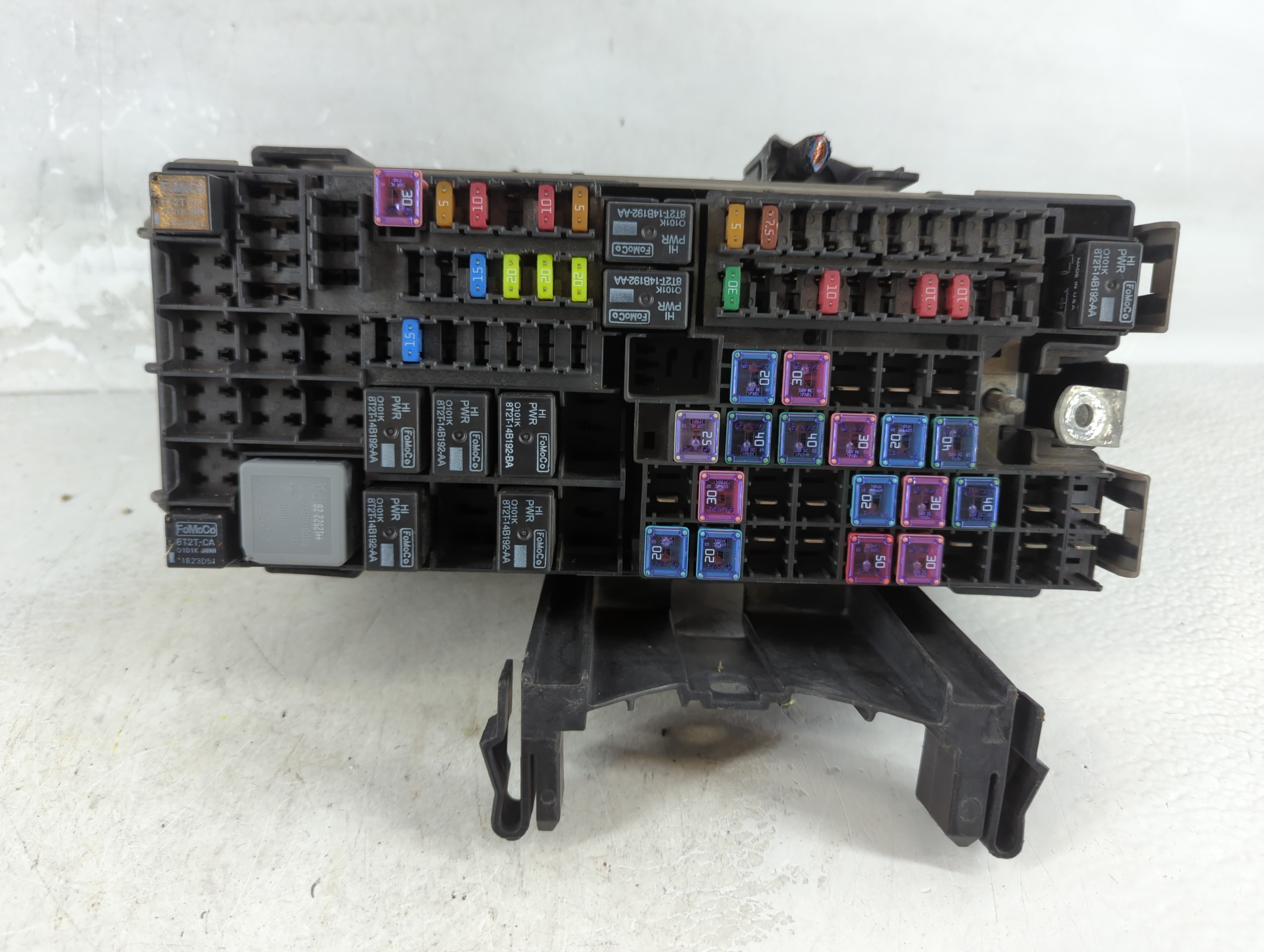 2013-2016 Ford Taurus Fusebox Fuse Box Relay Module 914167 - Oemusedautoparts1.com